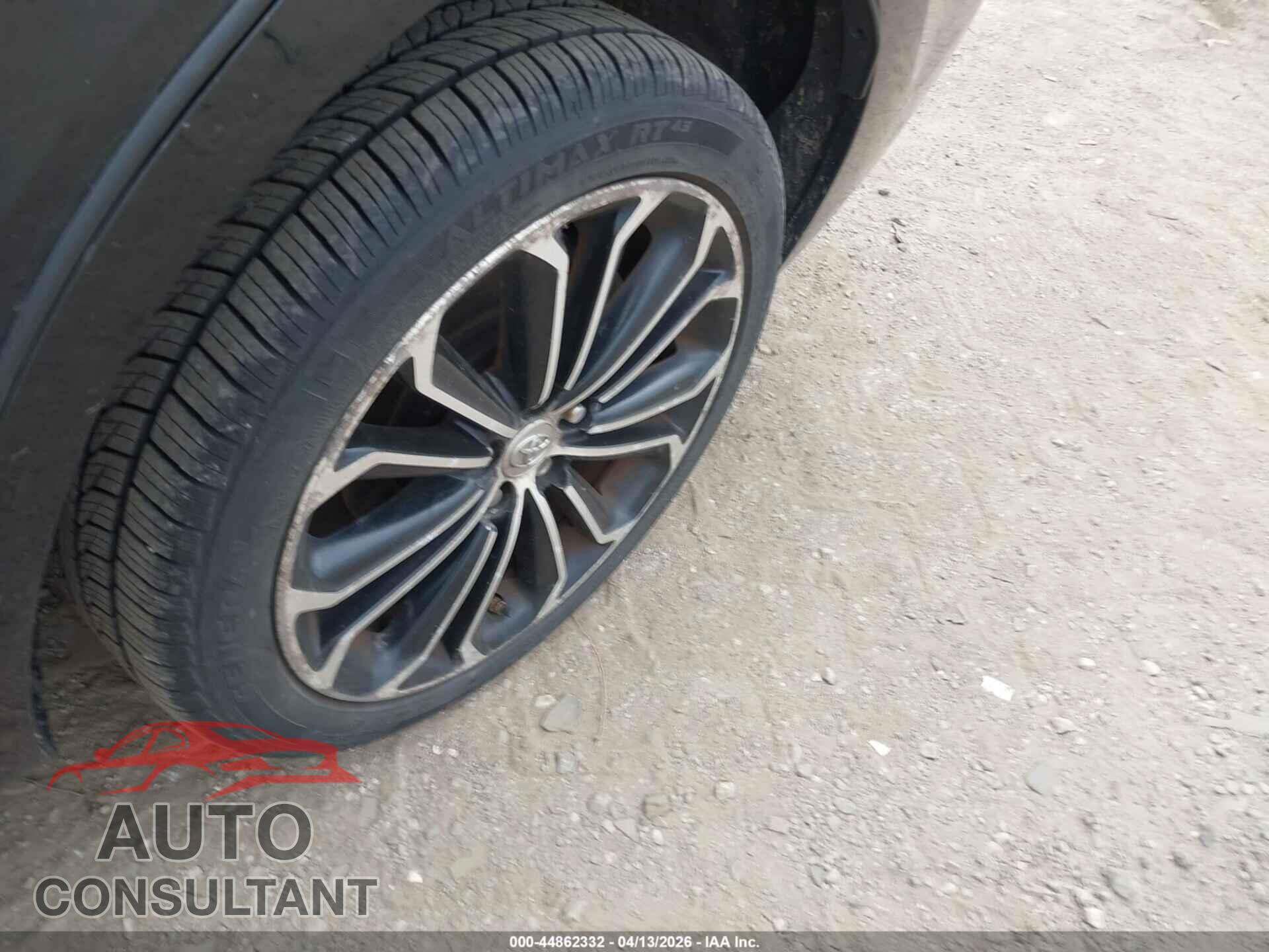 TOYOTA COROLLA 2014 - 2T1BURHE6EC002947
