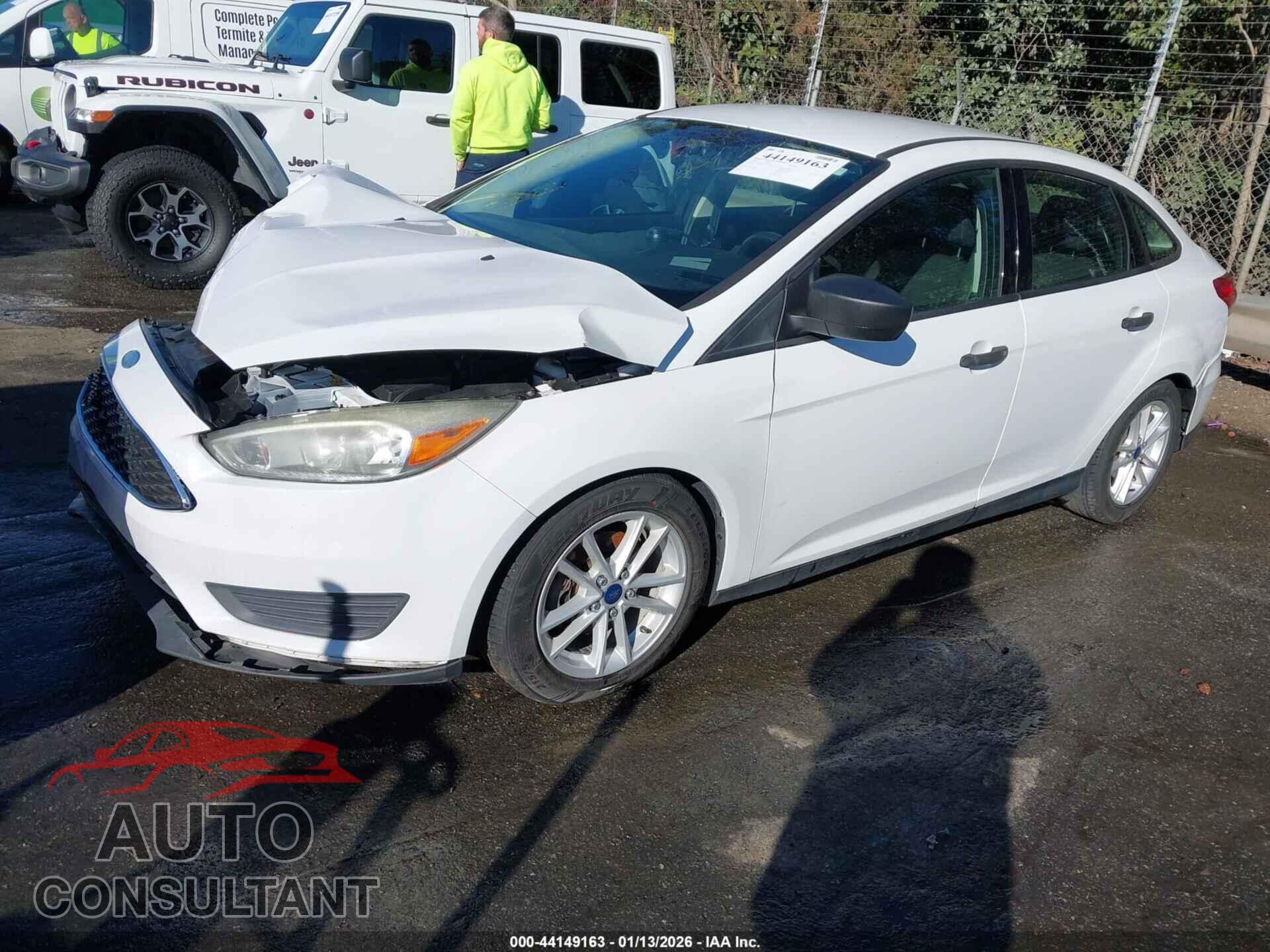 FORD FOCUS 2016 - 1FADP3E24GL339495