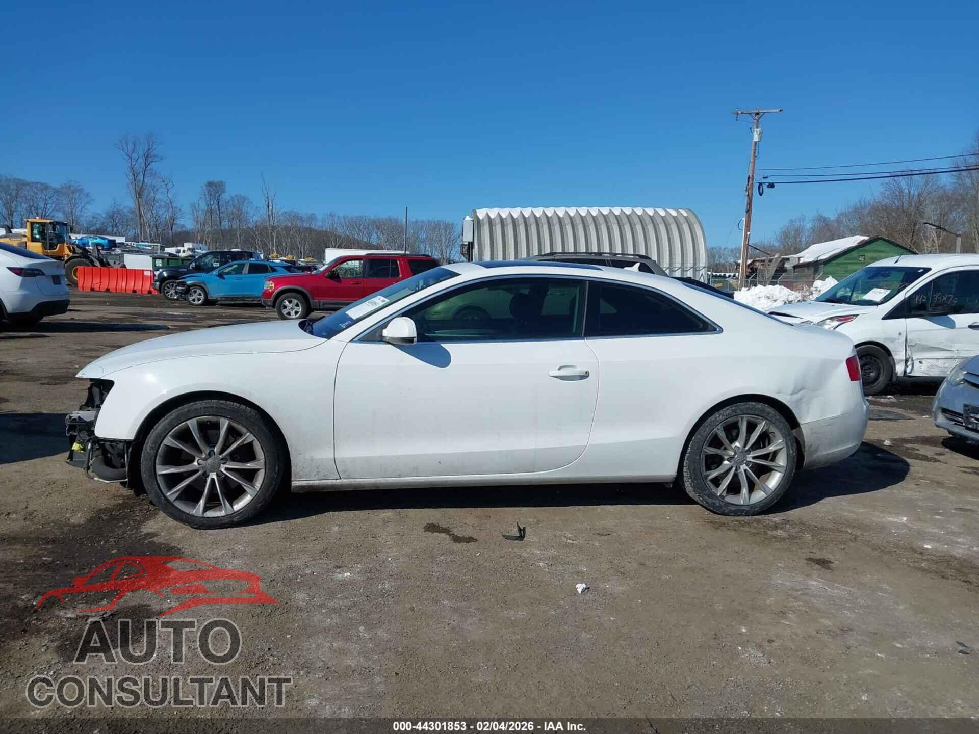 AUDI A5 2013 - WAUCFAFR0DA054211