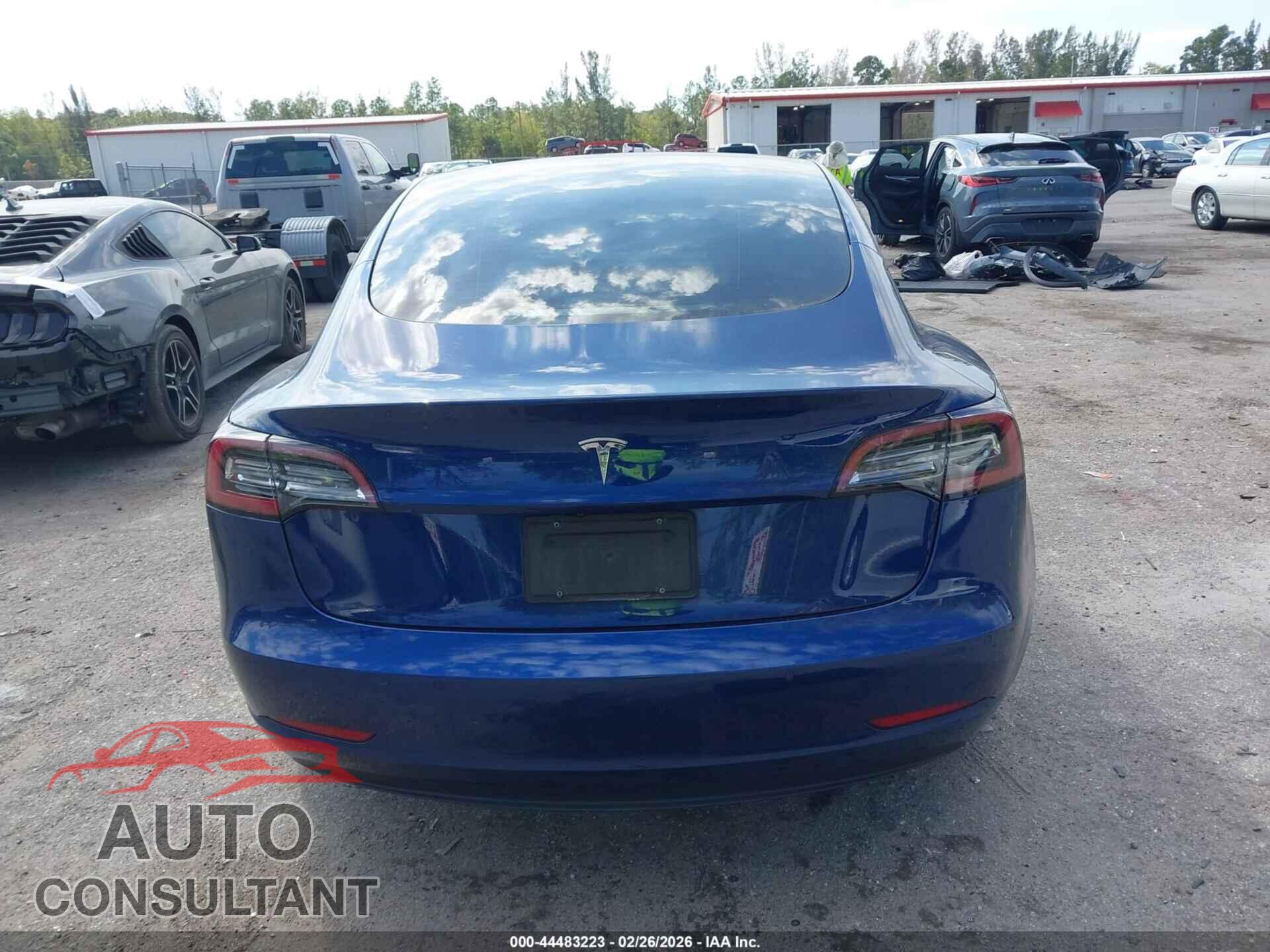 TESLA MODEL 3 2021 - 5YJ3E1EA3MF047164