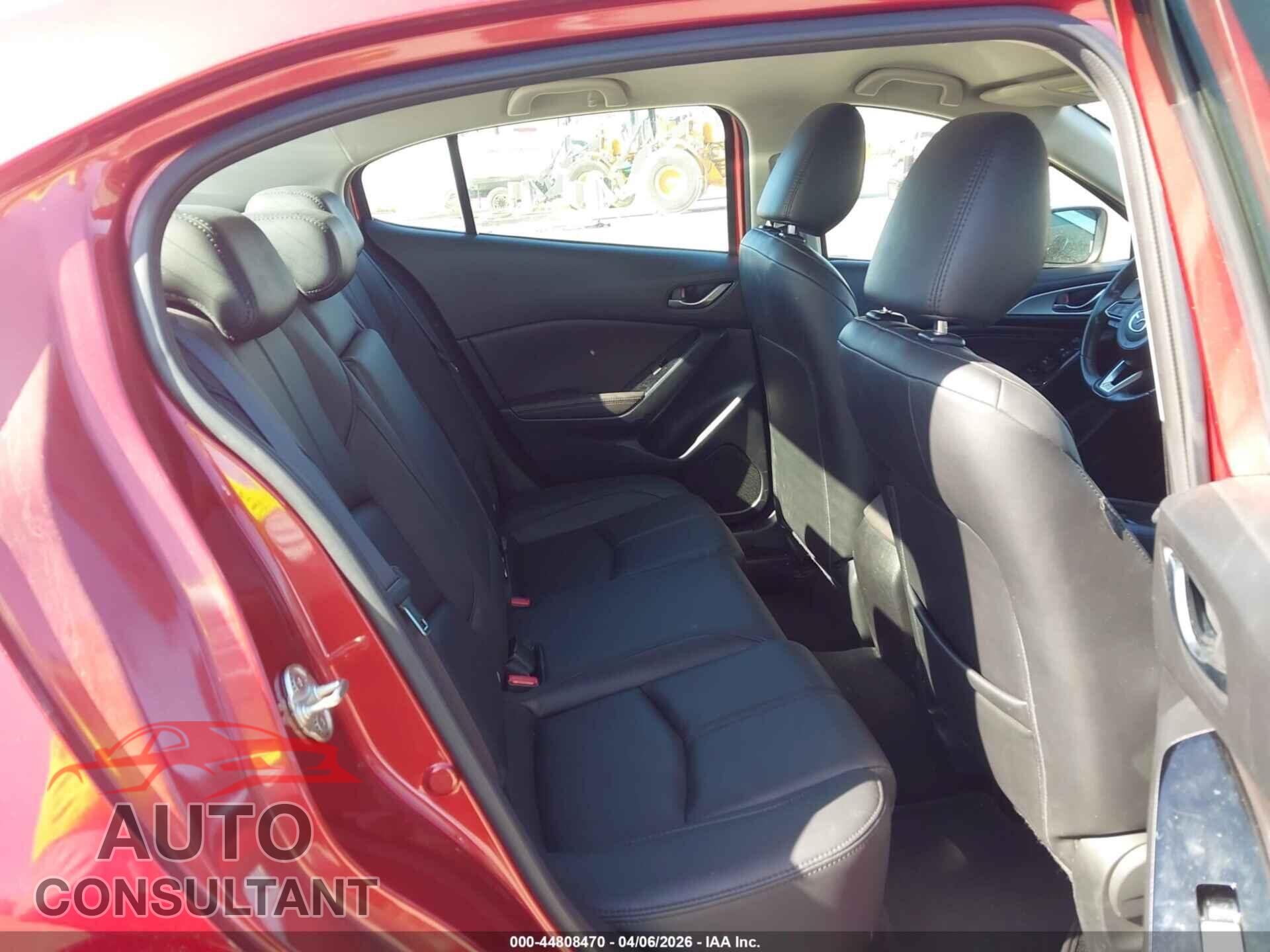 MAZDA MAZDA3 2018 - 3MZBN1V3XJM203704