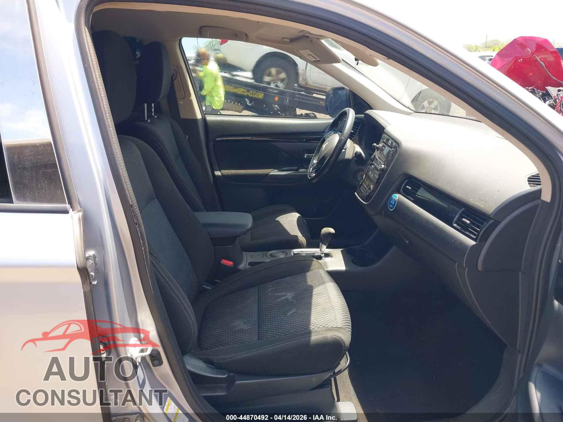 MITSUBISHI OUTLANDER 2016 - JA4AD2A39GZ045337
