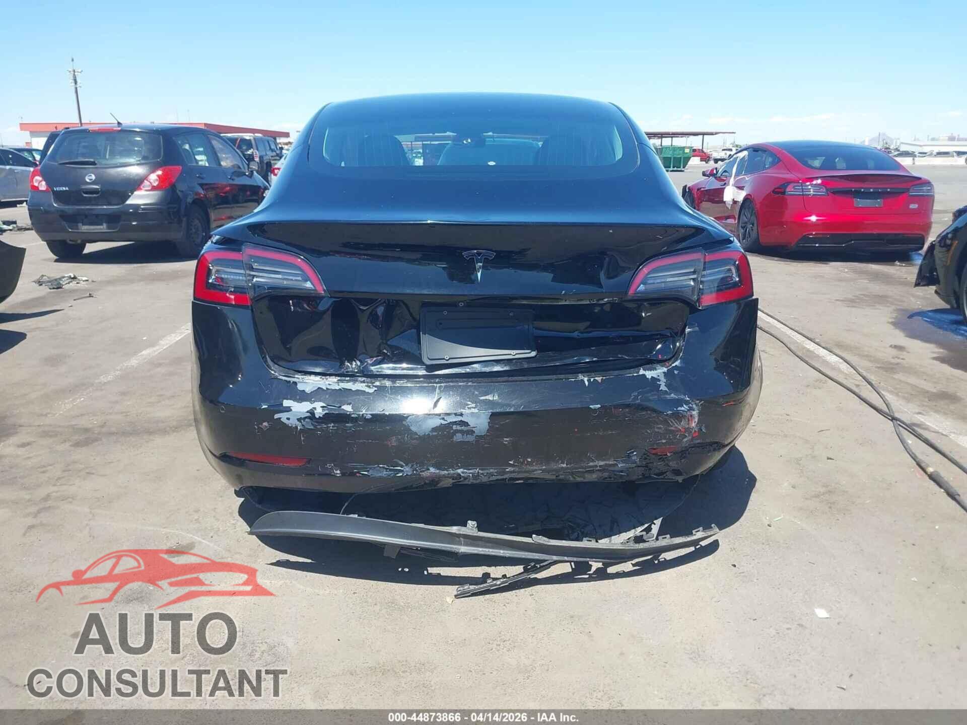 TESLA MODEL 3 2019 - 5YJ3E1EA7KF395529