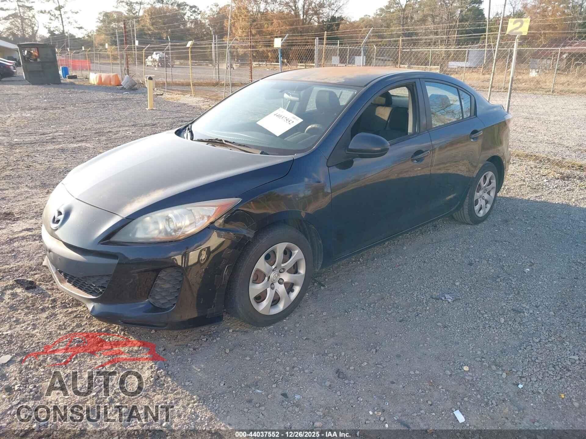 MAZDA MAZDA3 2012 - JM1BL1UF7C1633078