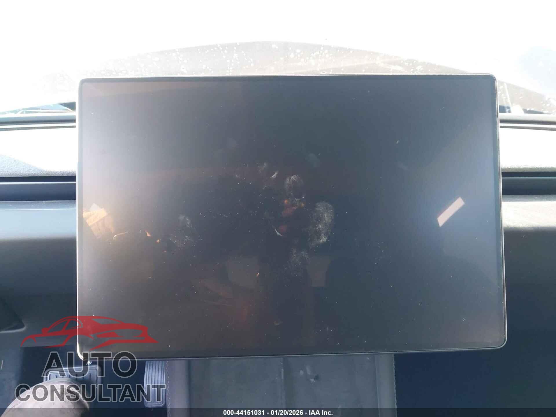 TESLA MODEL 3 2024 - 5YJ3E1EA5RF725811