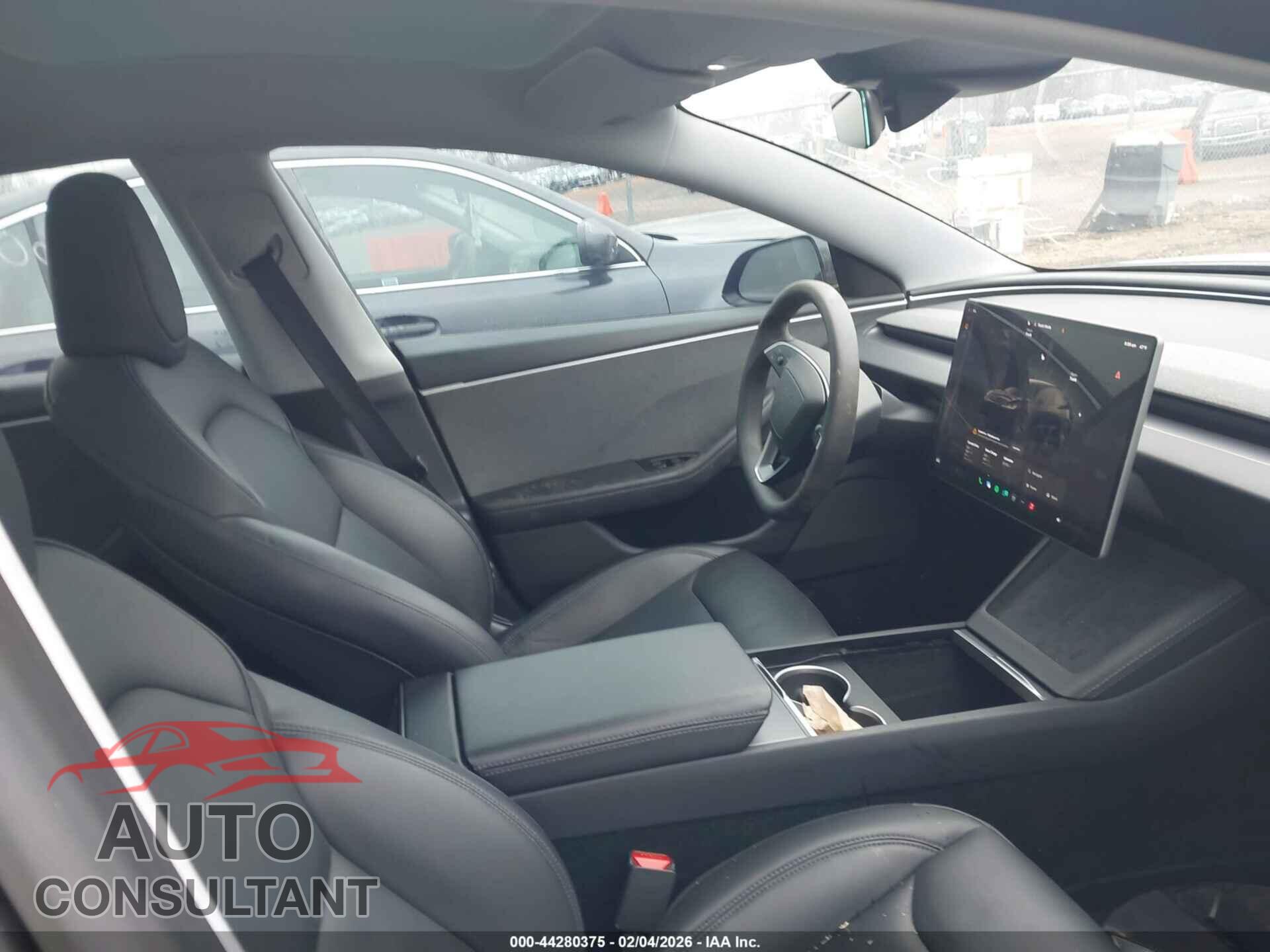 TESLA MODEL 3 2025 - 5YJ3E1EA7SF974813