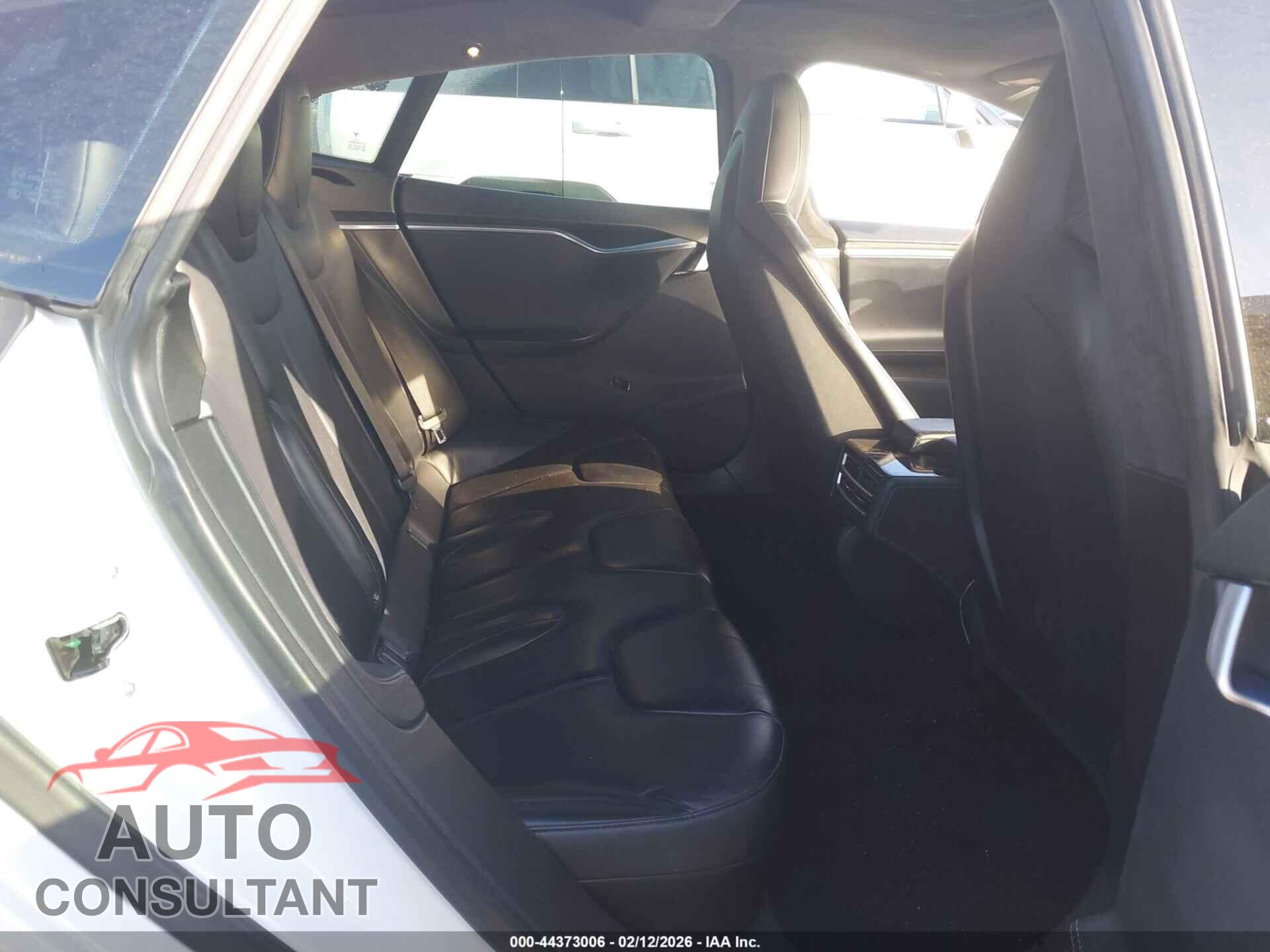 TESLA MODEL S 2015 - 5YJSA1H22FF097598
