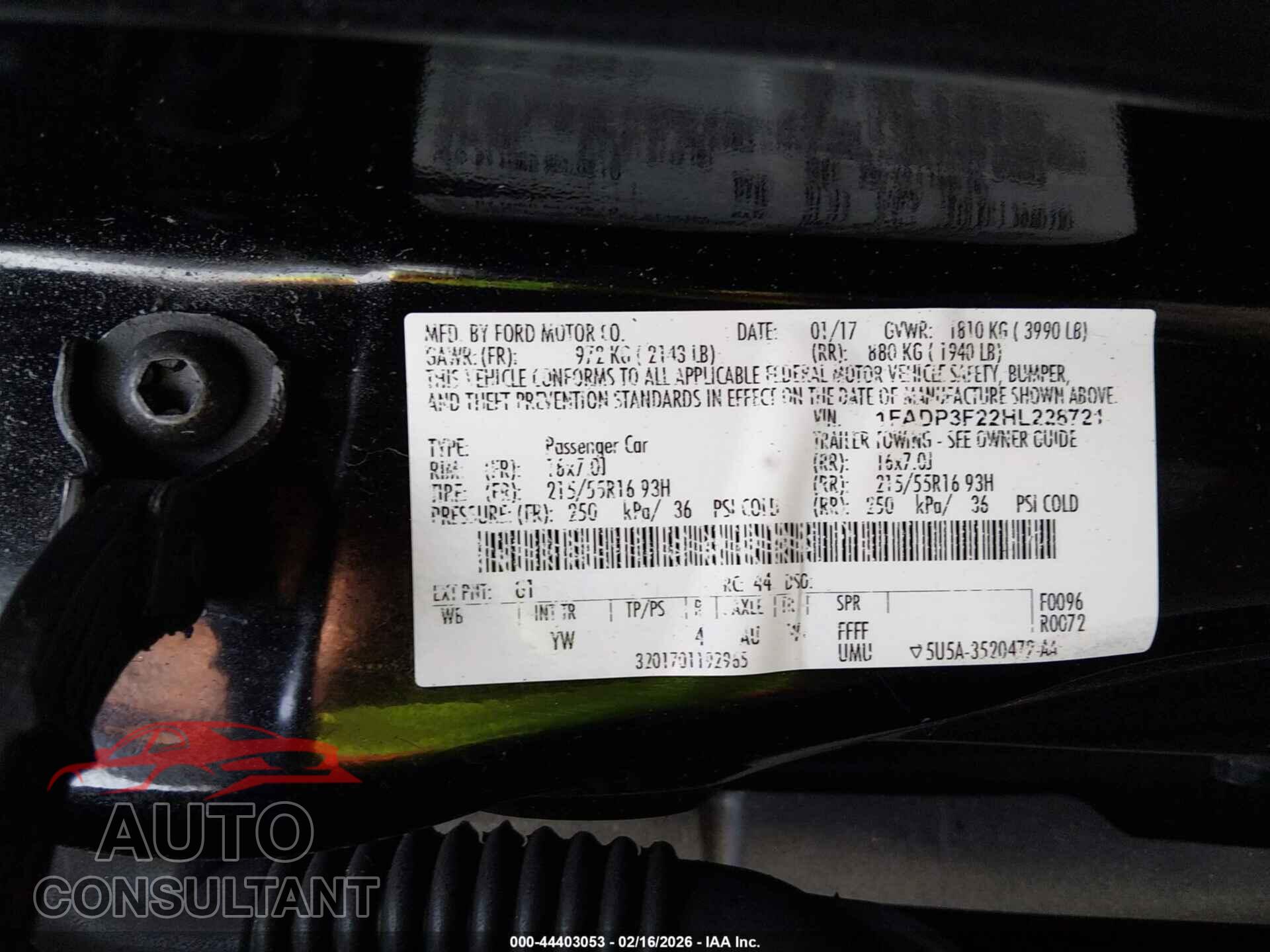 FORD FOCUS 2017 - 1FADP3F22HL228721