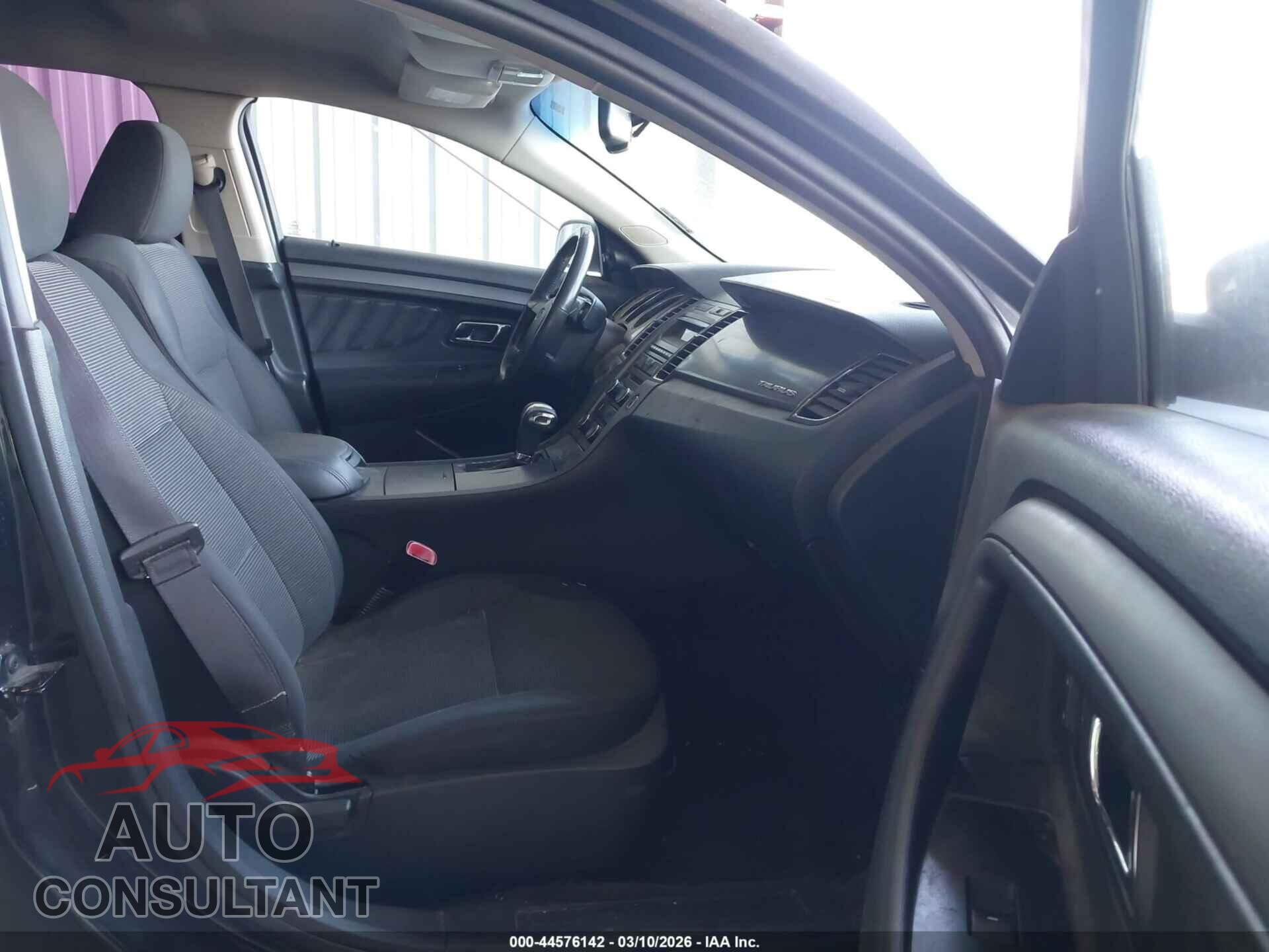 FORD TAURUS 2011 - 1FAHP2EW6BG160083