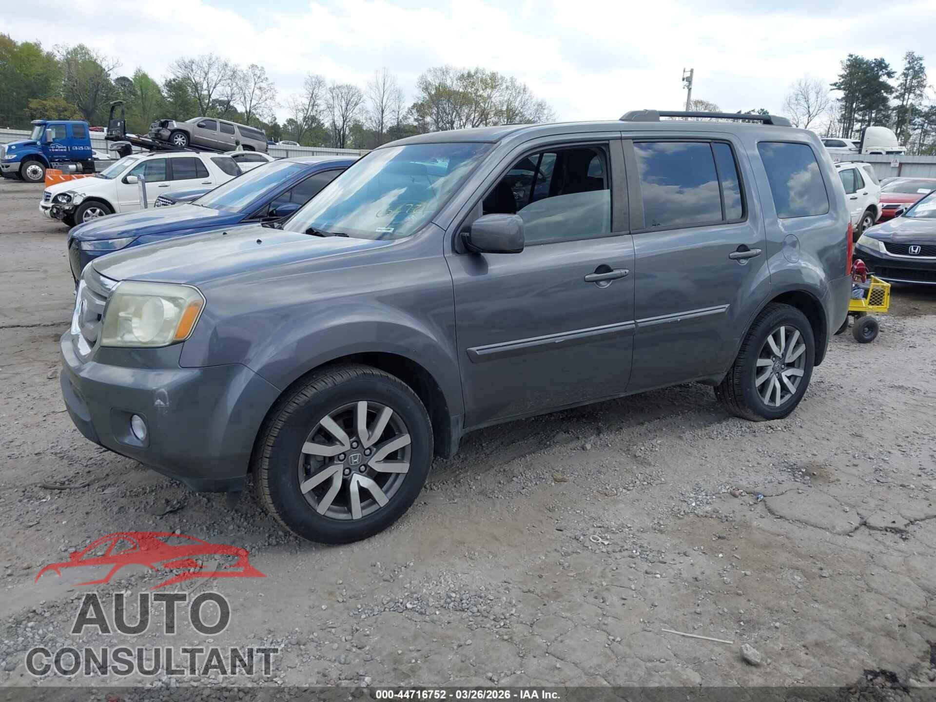 HONDA PILOT 2011 - 5FNYF3H44BB056781
