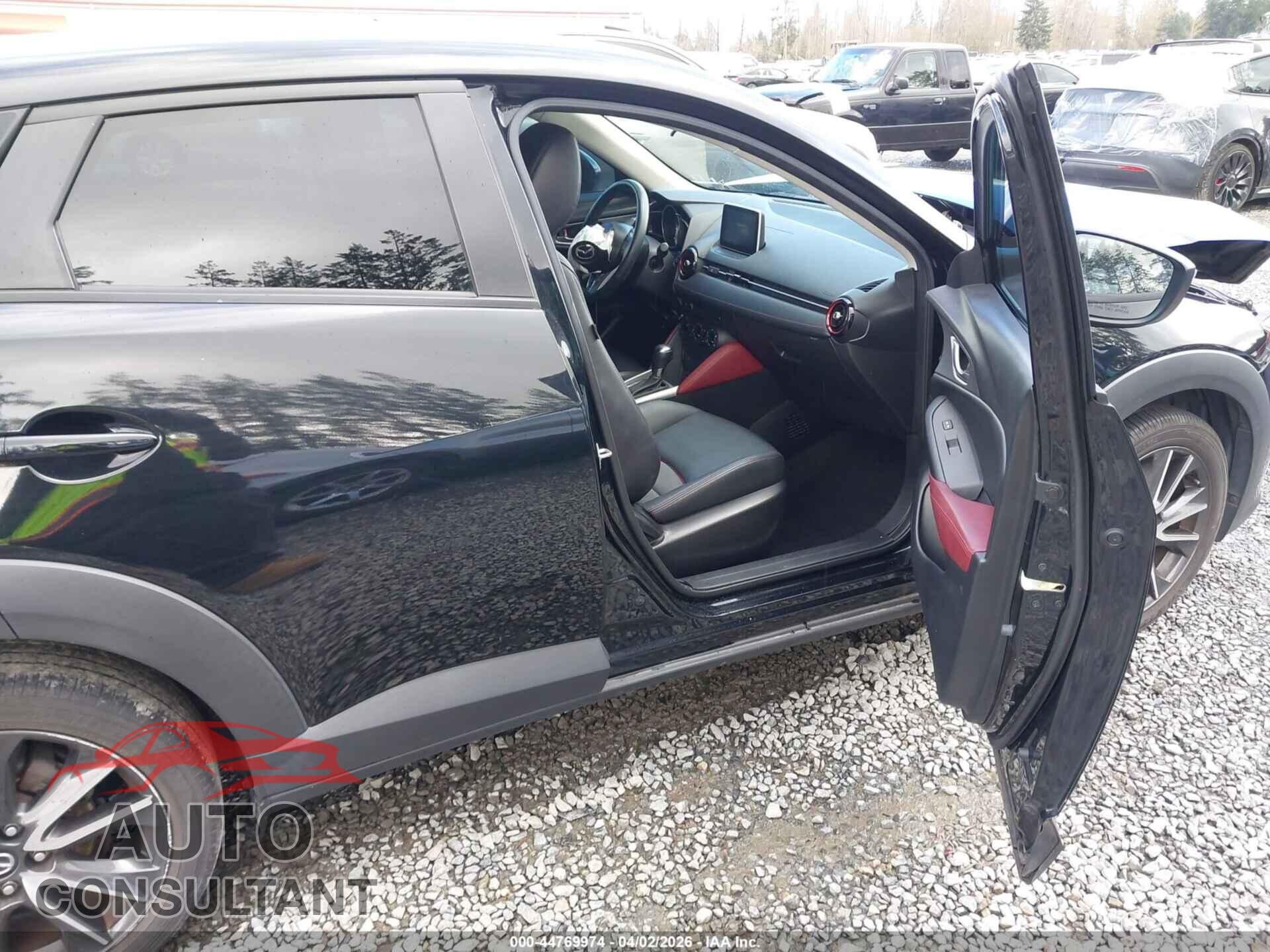MAZDA CX-3 2017 - JM1DKFC77H0161111