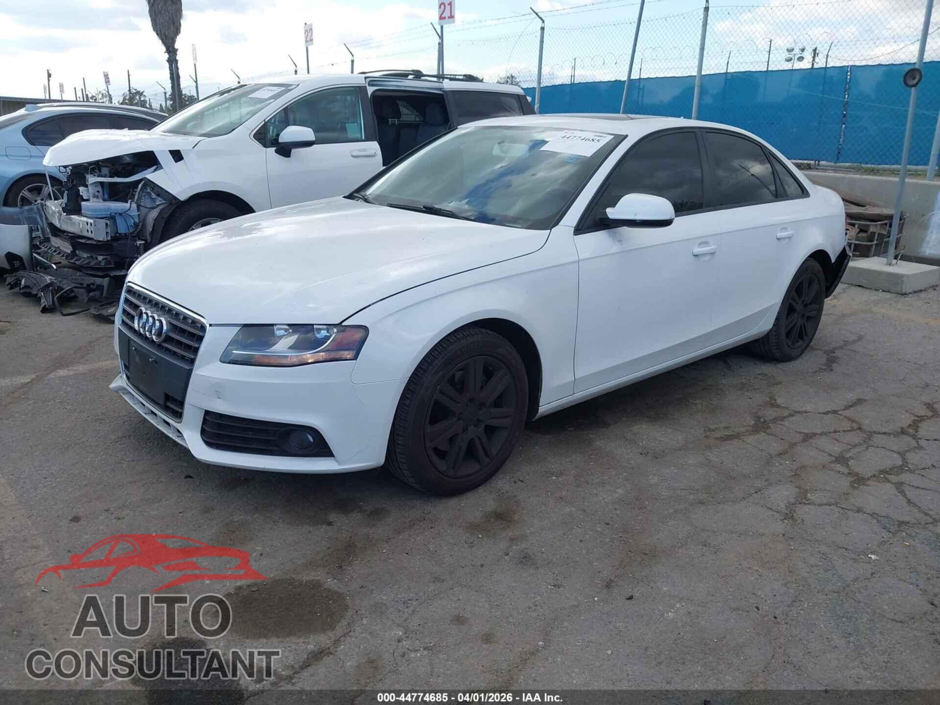 AUDI A4 2011 - WAUAFAFL6BN038717