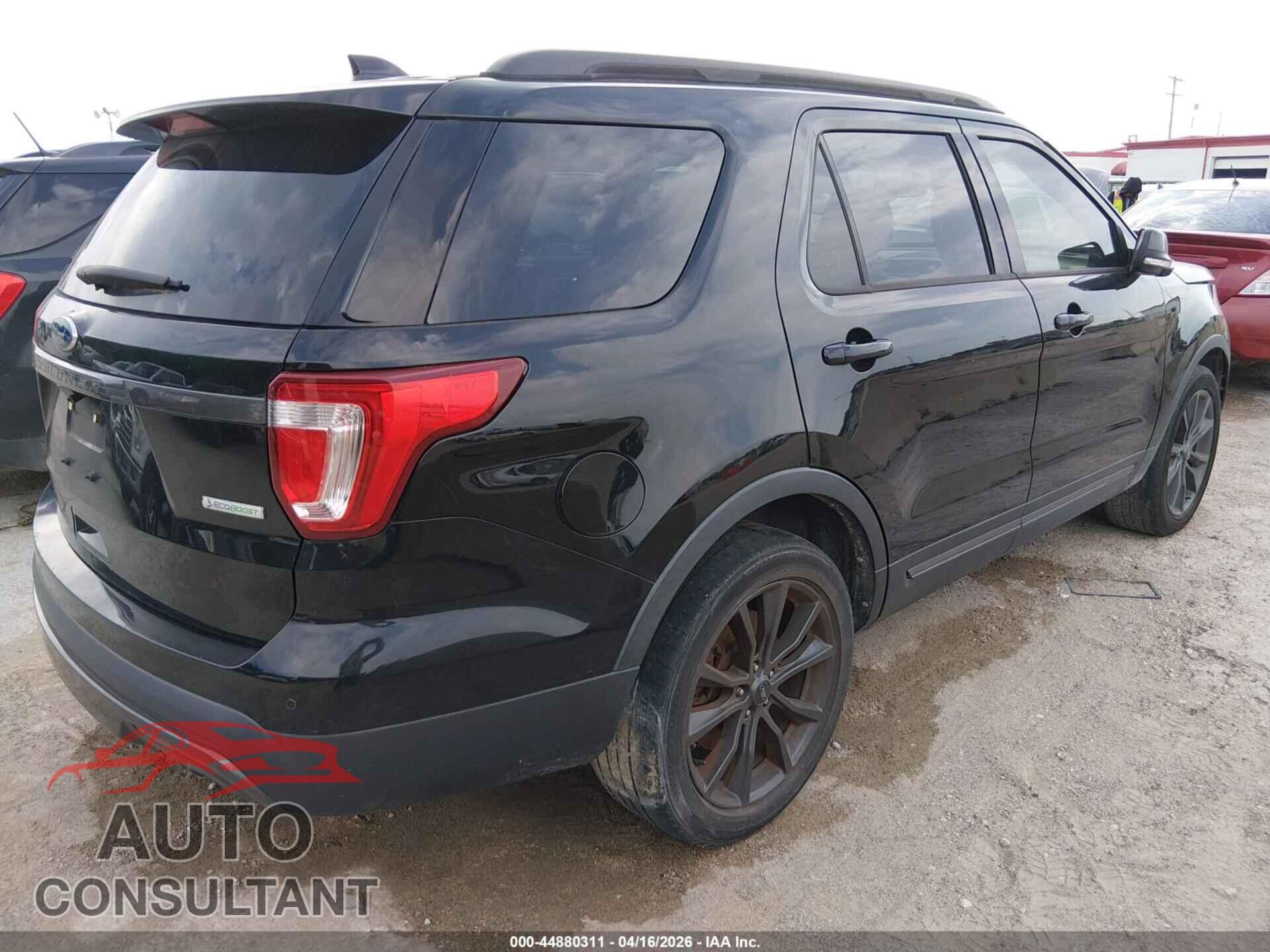 FORD EXPLORER 2017 - 1FM5K7DH3HGE22657