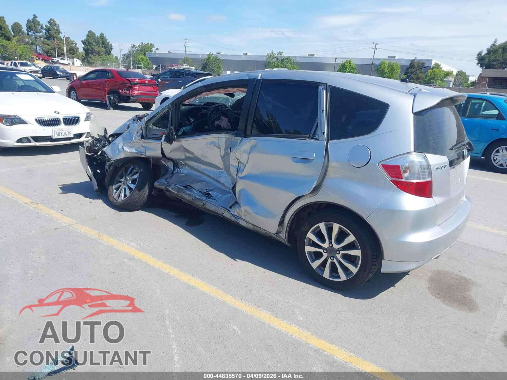 HONDA FIT 2012 - JHMGE8G53CC015741