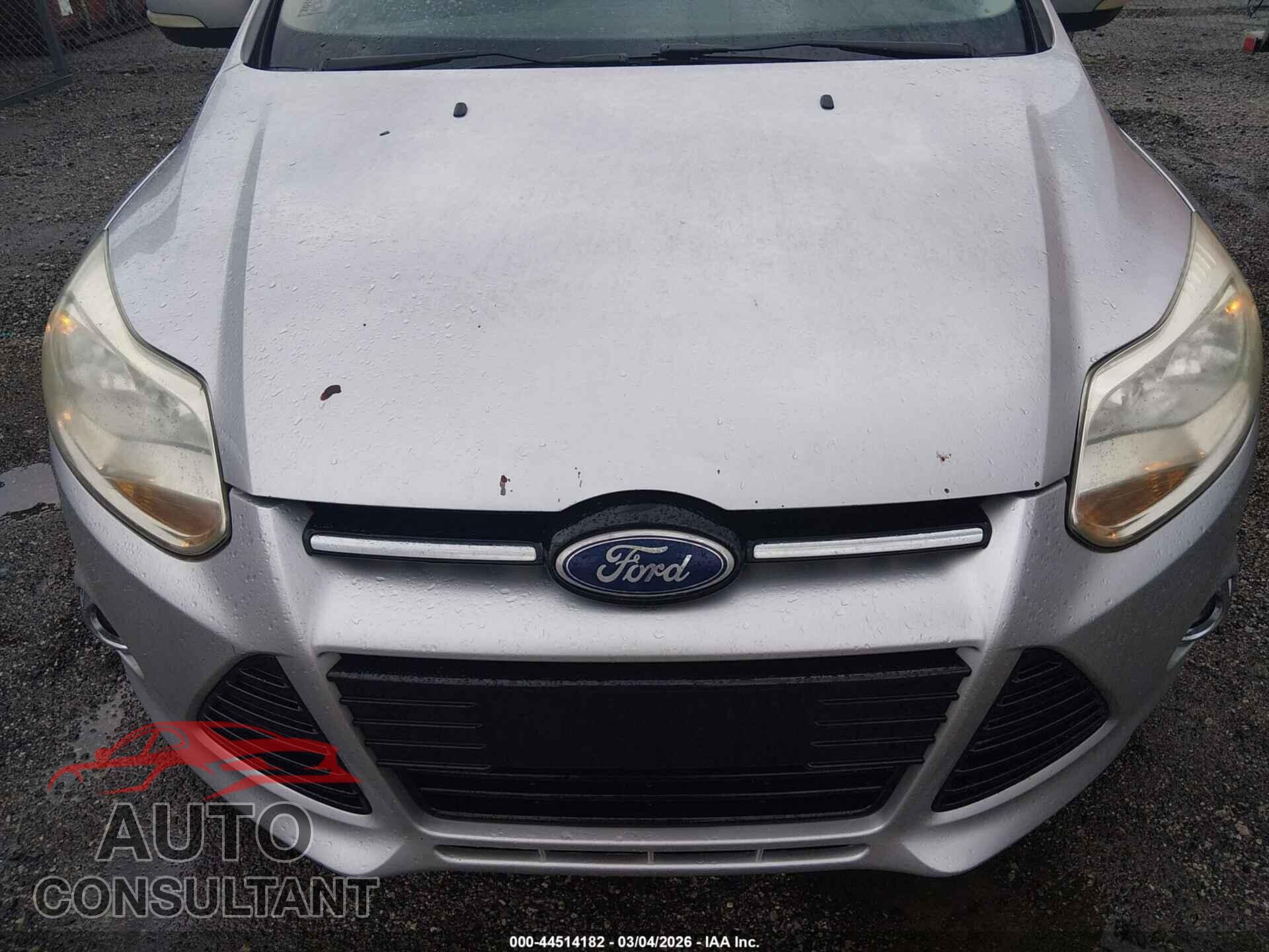 FORD FOCUS 2012 - 1FAHP3M22CL102419