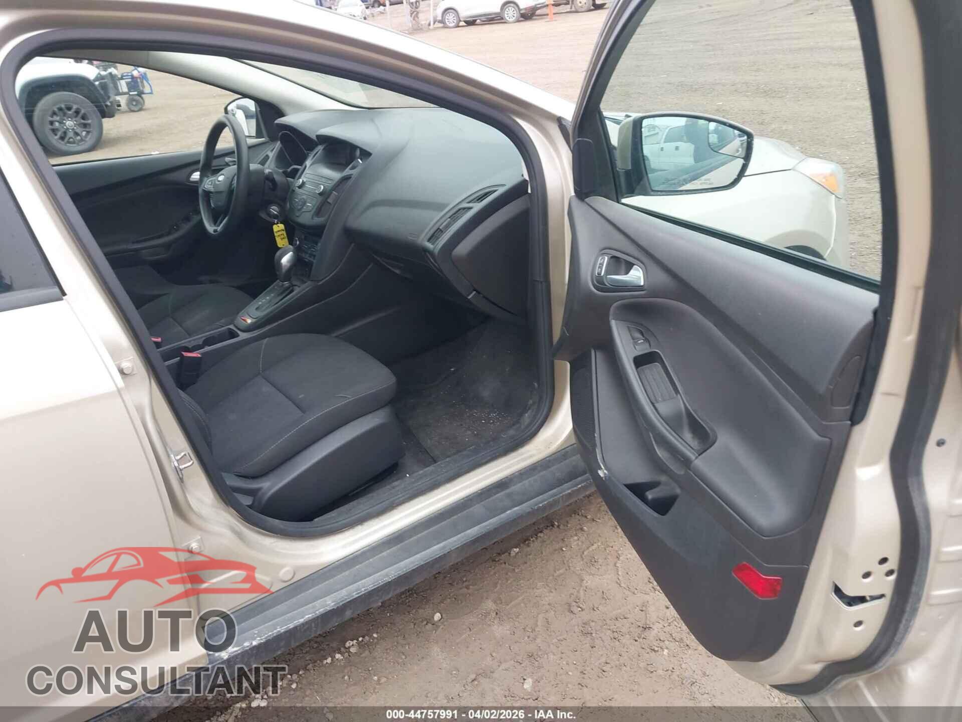 FORD FOCUS 2018 - 1FADP3FE3JL306391