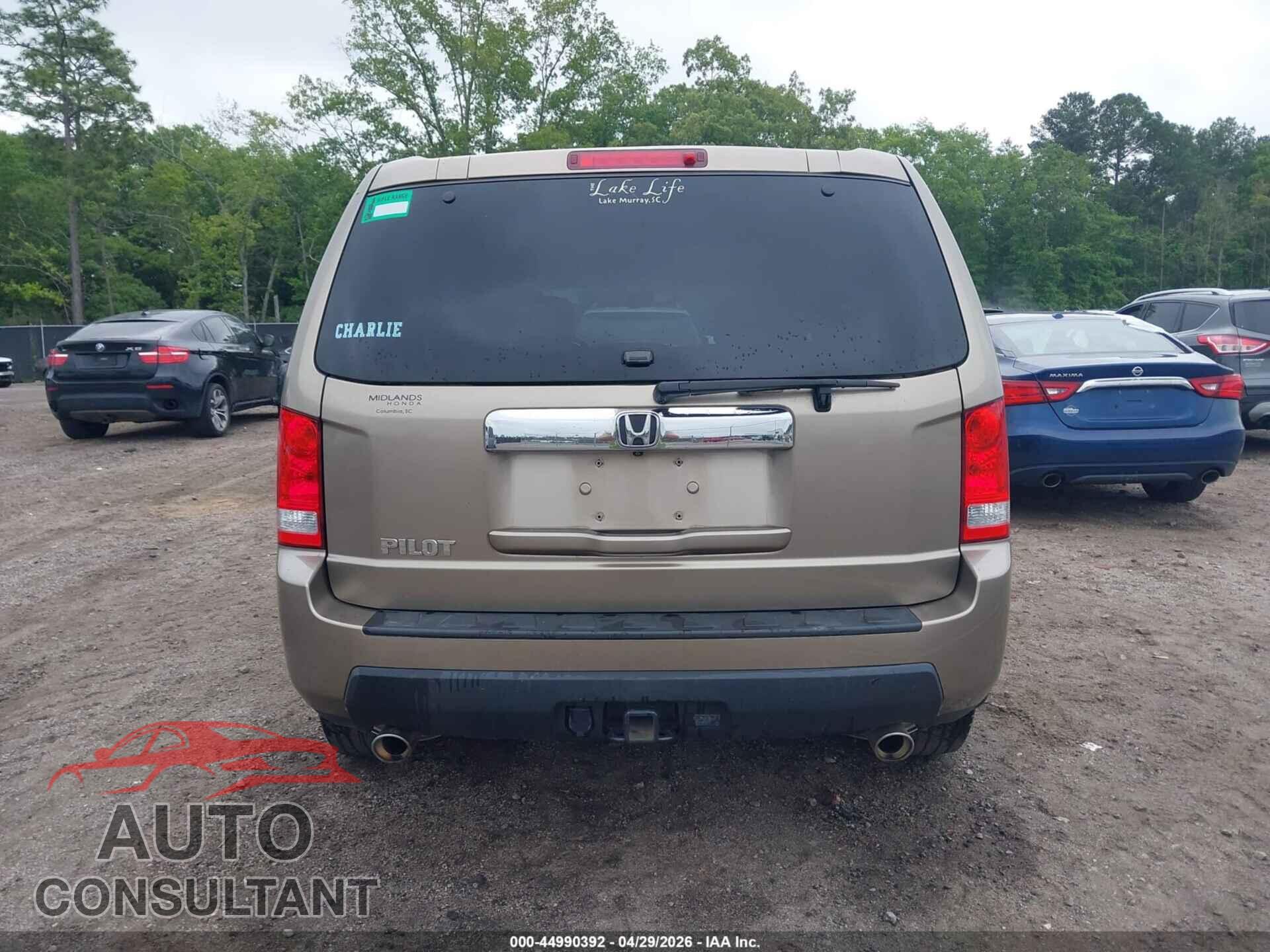 HONDA PILOT 2011 - 5FNYF3H52BB013663