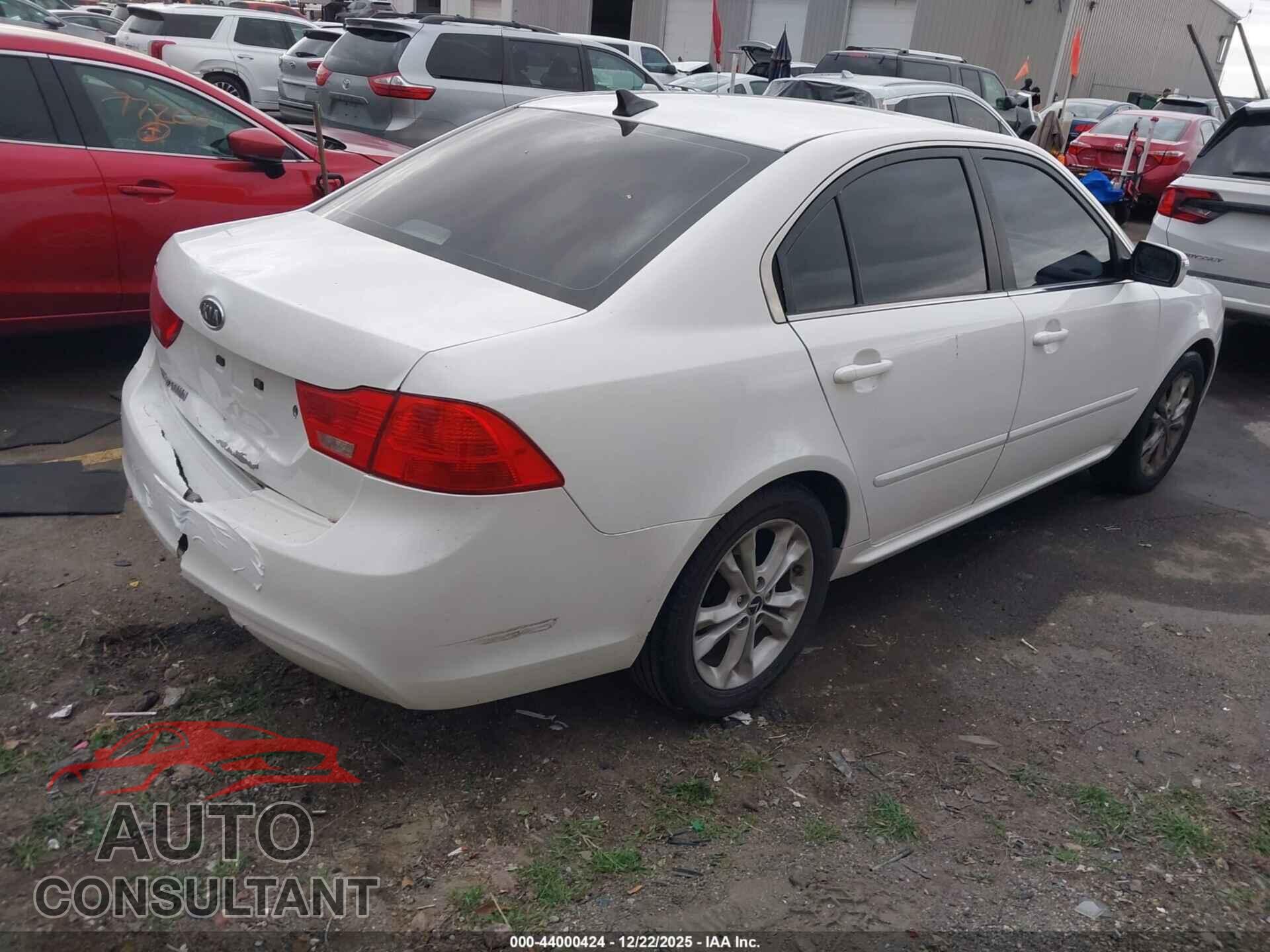 KIA OPTIMA 2010 - KNAGG4A85A5408940