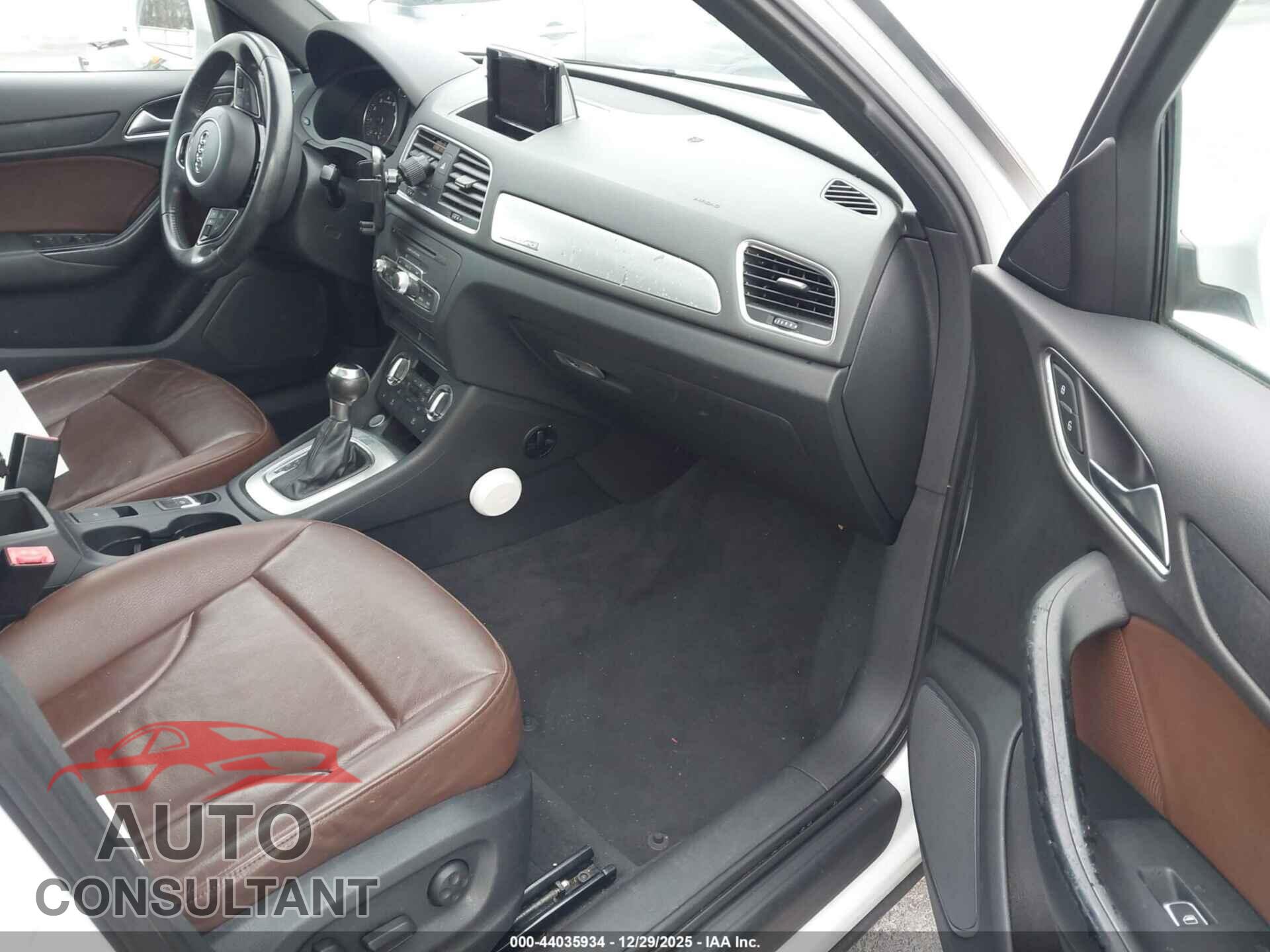 AUDI Q3 2015 - WA1EFCFS2FR012552