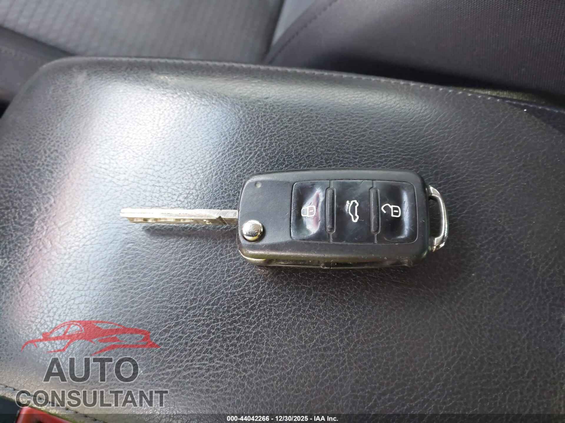 VOLKSWAGEN JETTA 2017 - 3VW2B7AJ6HM385833