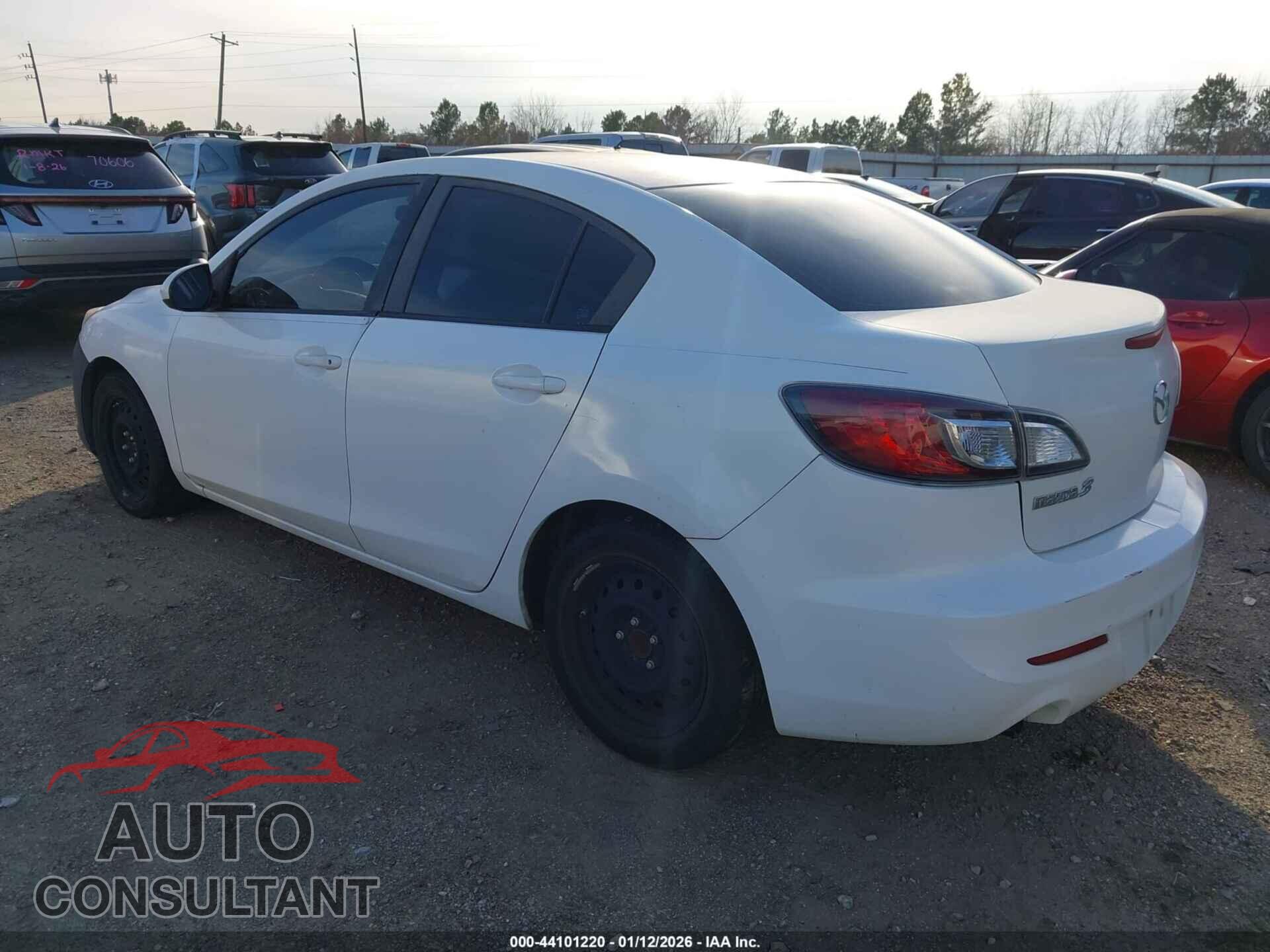 MAZDA MAZDA3 2012 - JM1BL1UF8C1518764