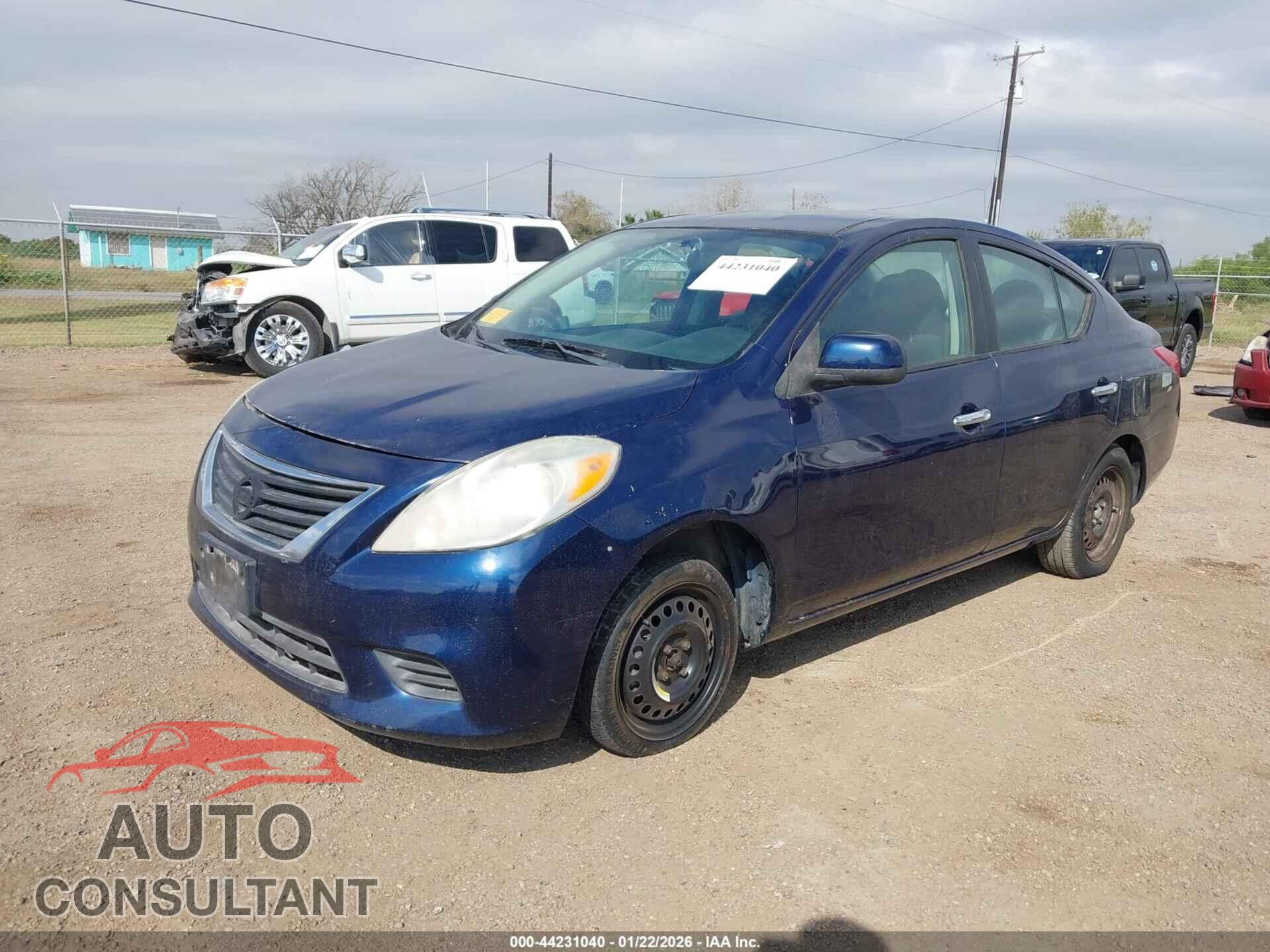 NISSAN VERSA 2012 - 3N1CN7AP1CL904145