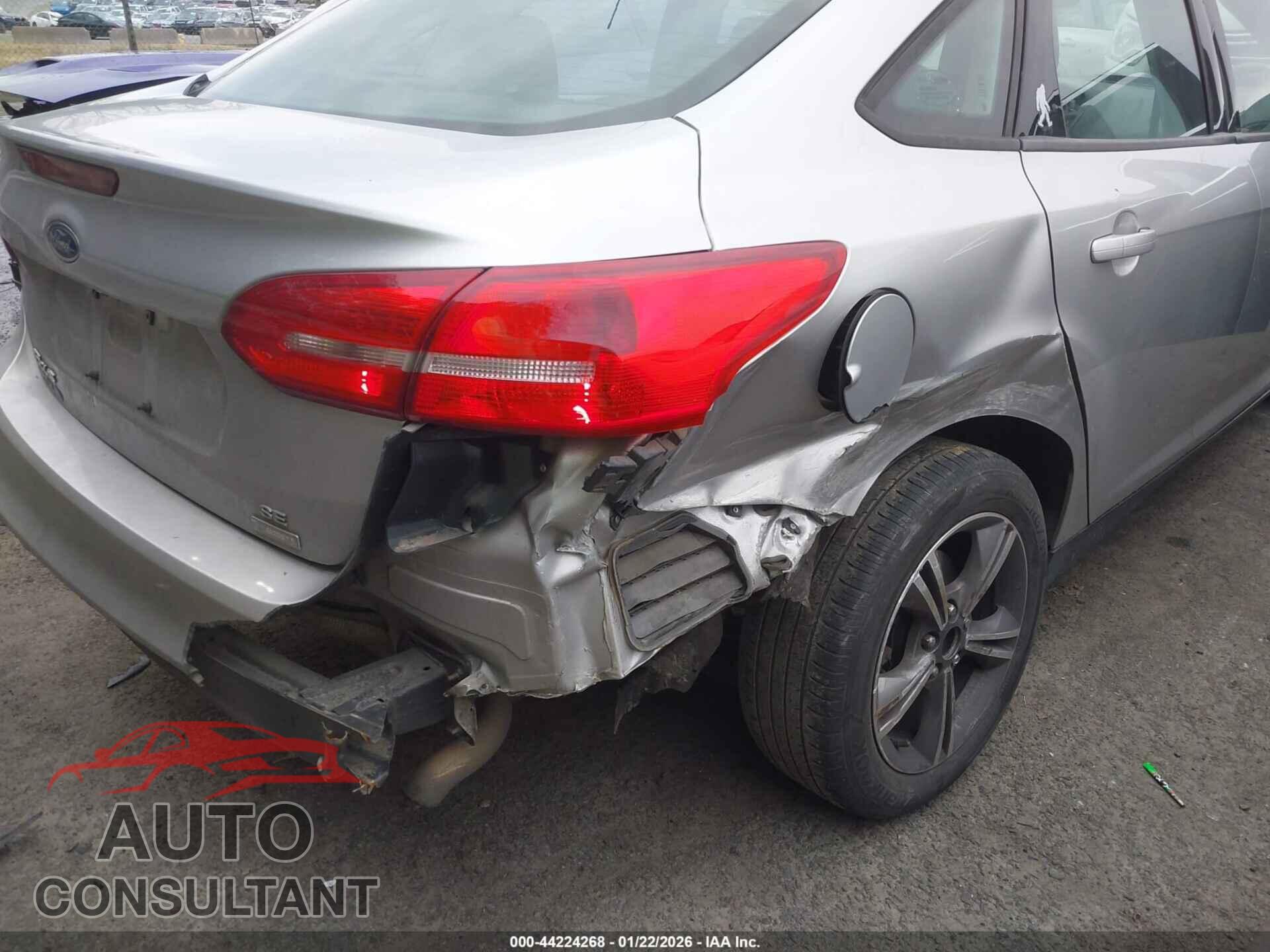 FORD FOCUS 2017 - 1FADP3FE8HL274709