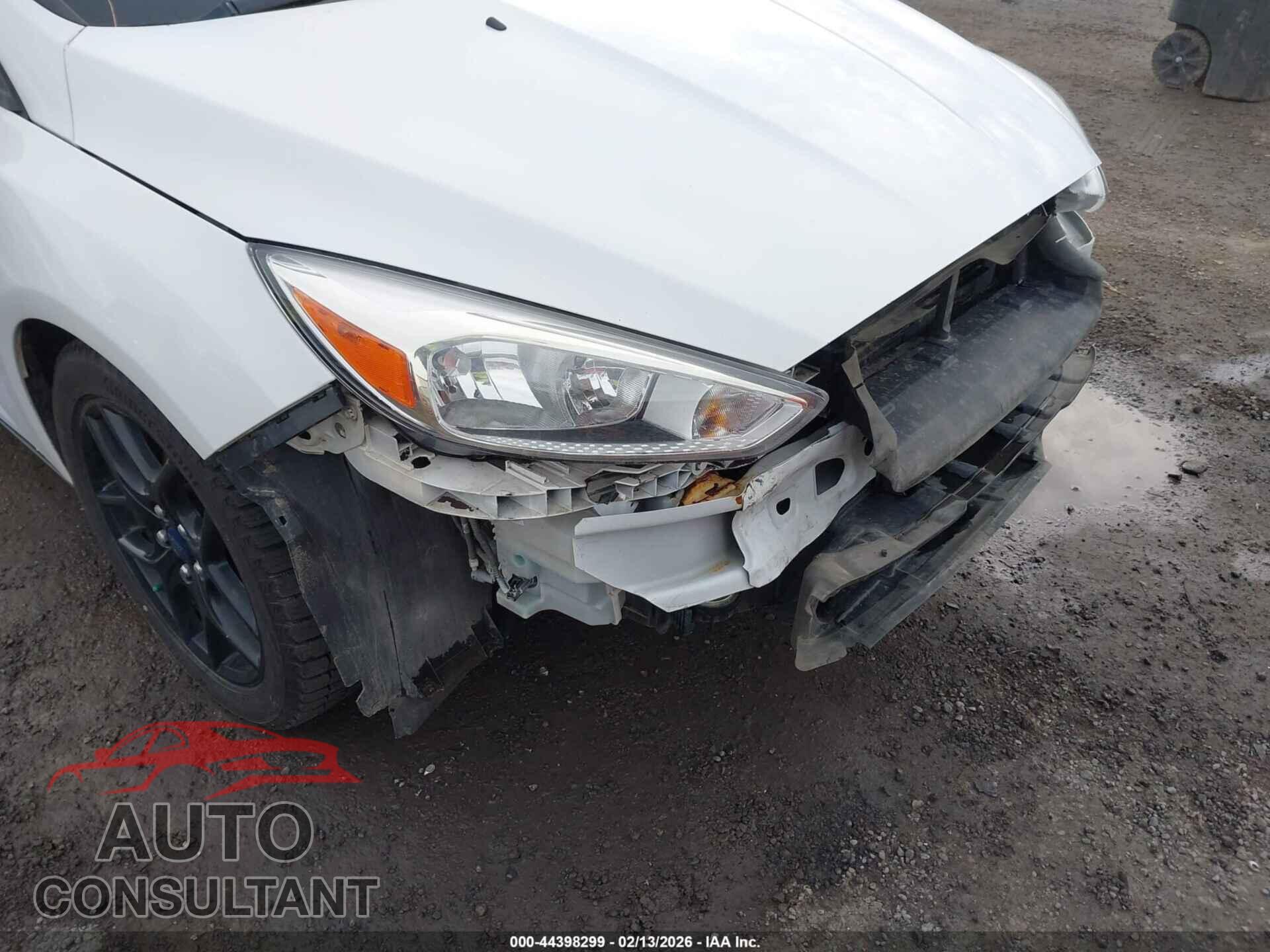FORD FOCUS 2016 - 1FADP3K29GL340520
