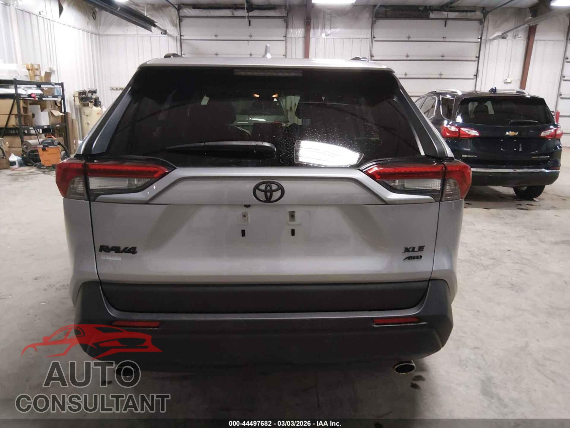 TOYOTA RAV4 2019 - JTMP1RFV2KD503950
