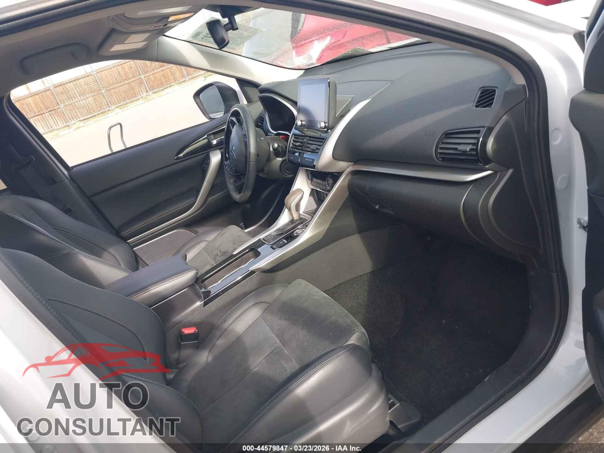MITSUBISHI ECLIPSE CROSS 2025 - JA4ATWAA7SZ045385