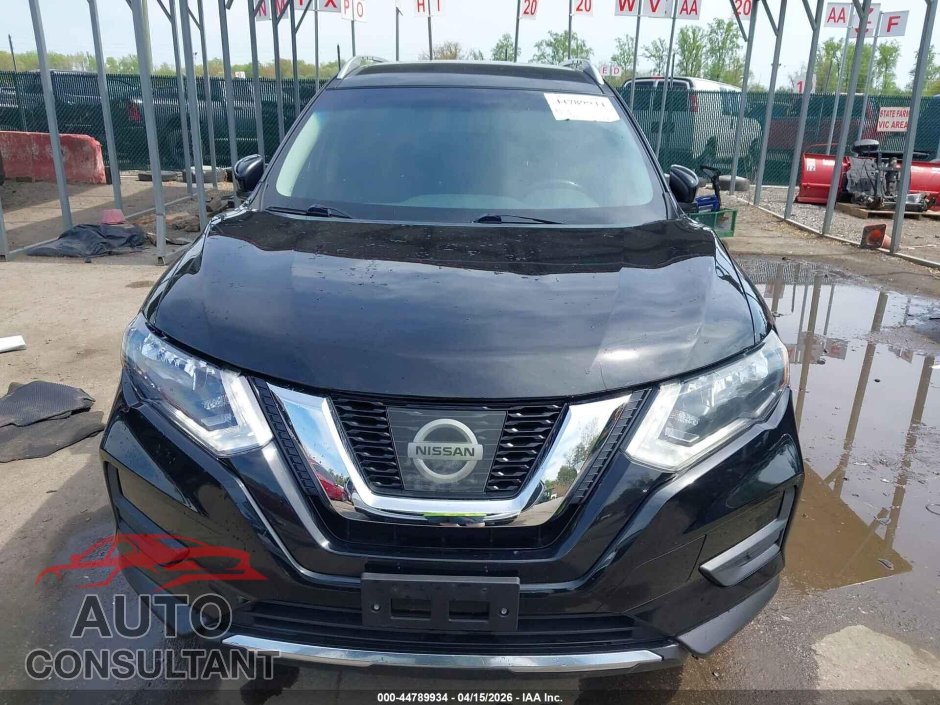 NISSAN ROGUE 2017 - KNMAT2MV4HP619054