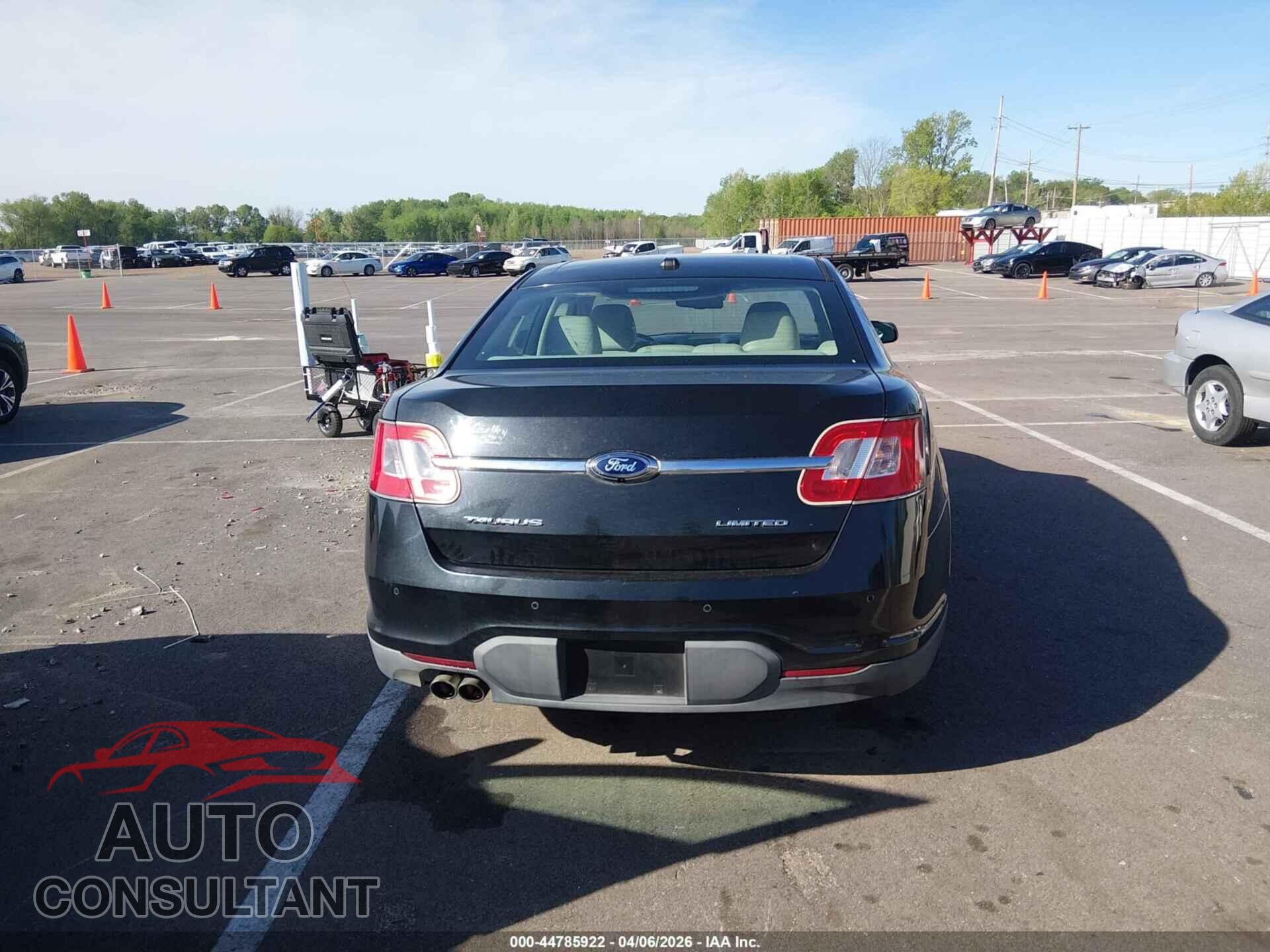 FORD TAURUS 2012 - 1FAHP2FWXCG142167