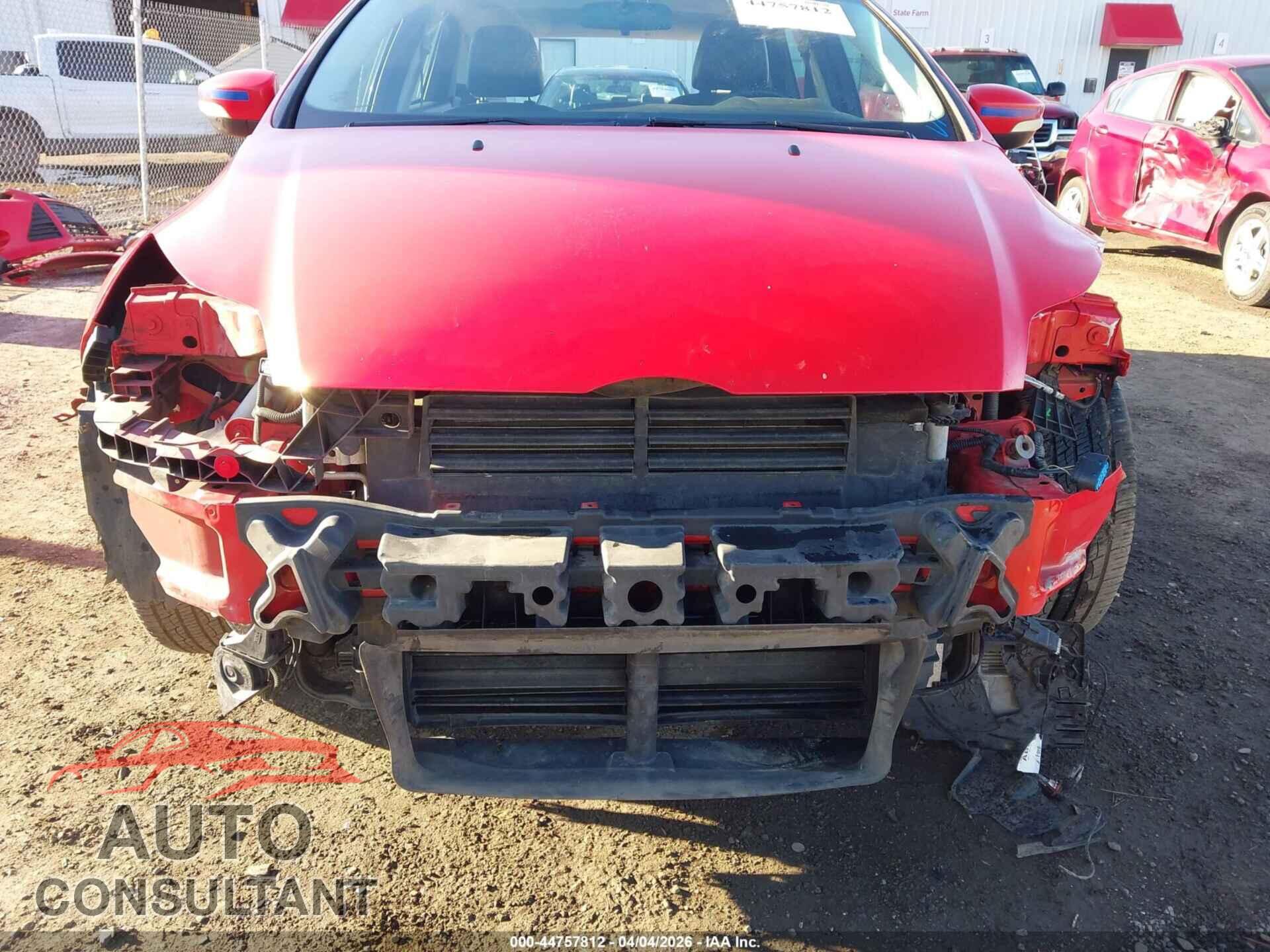 FORD FOCUS 2013 - 1FADP3K27DL339717
