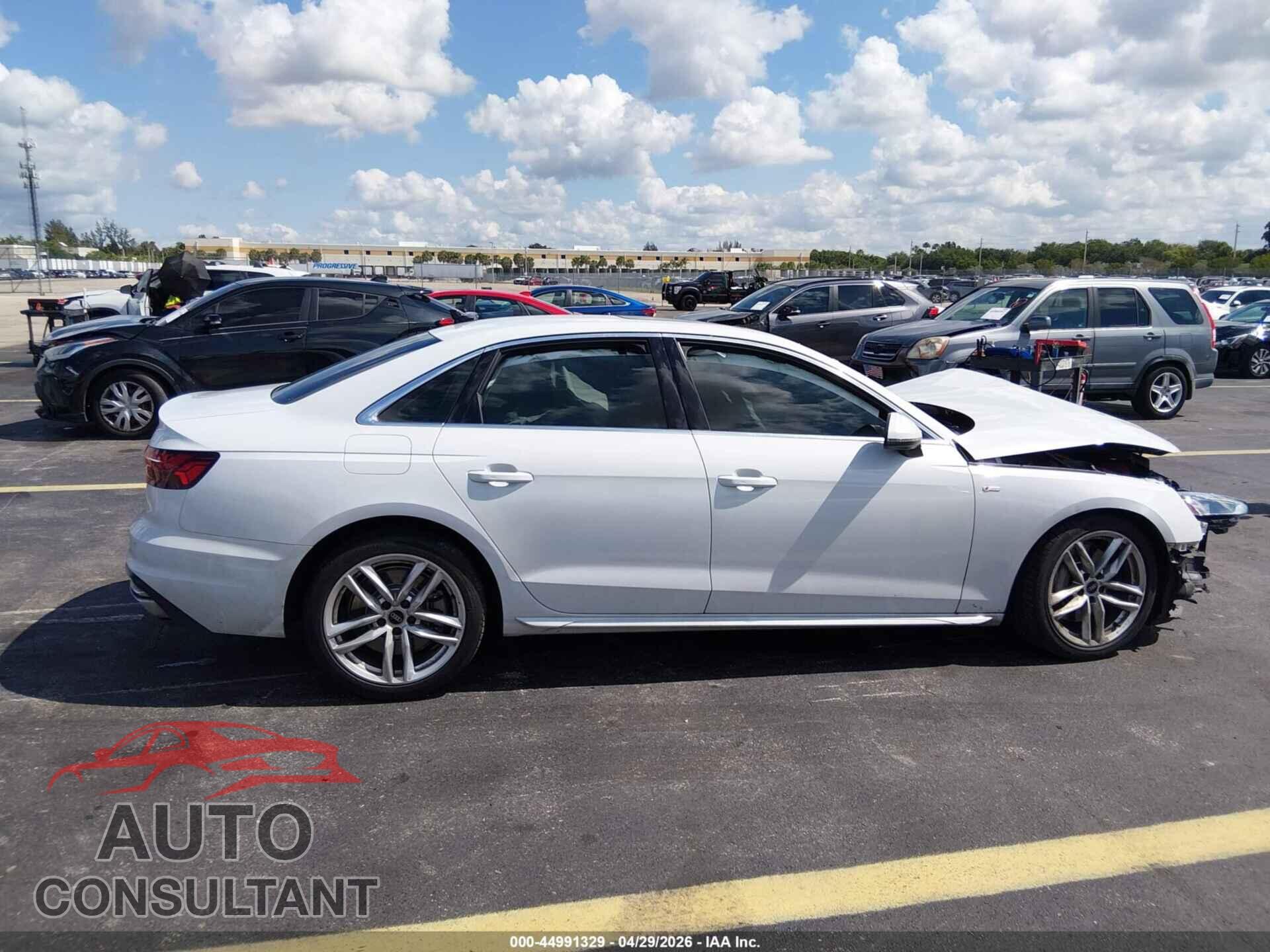 AUDI A4 2022 - WAUEAAF44NN014591