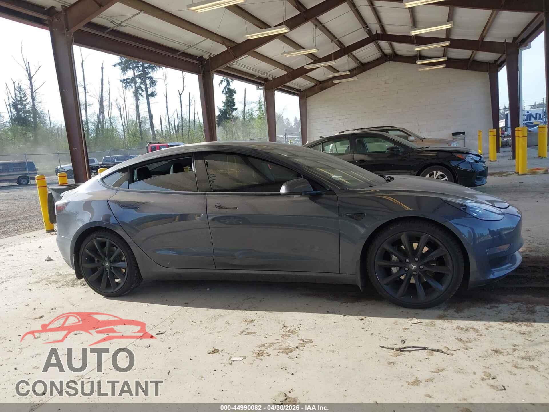 TESLA MODEL 3 2021 - 5YJ3E1EAXMF987185