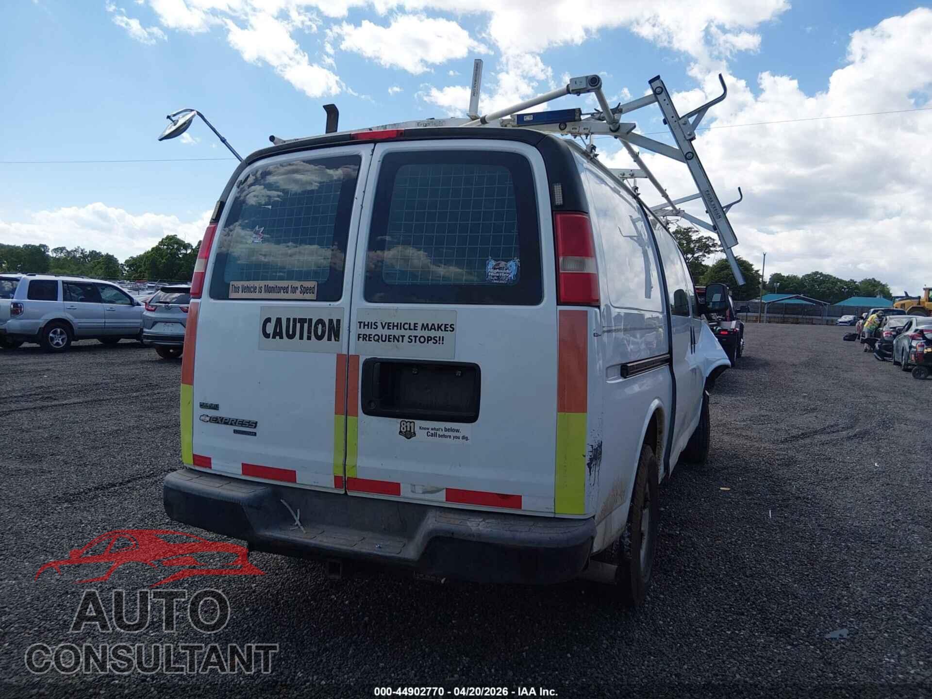 CHEVROLET EXPRESS 2500 2011 - 1GCWGFCG7B1174145