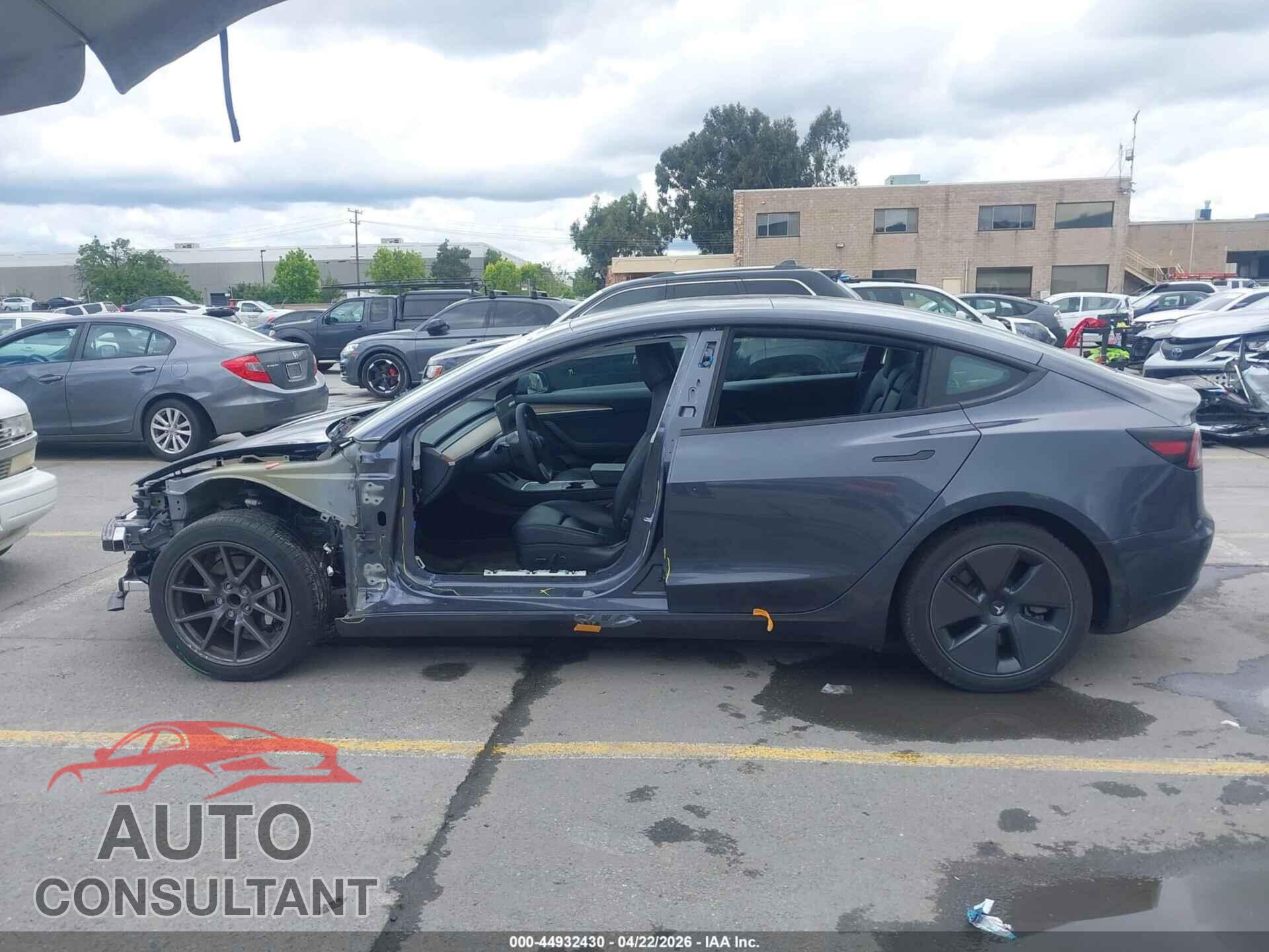 TESLA MODEL 3 2023 - 5YJ3E1EA3PF623825