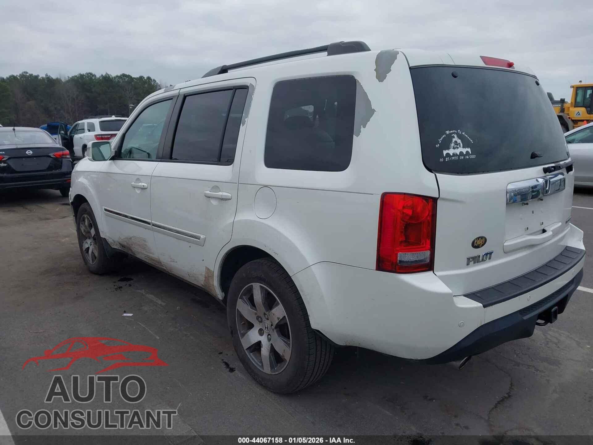 HONDA PILOT 2013 - 5FNYF3H95DB015106