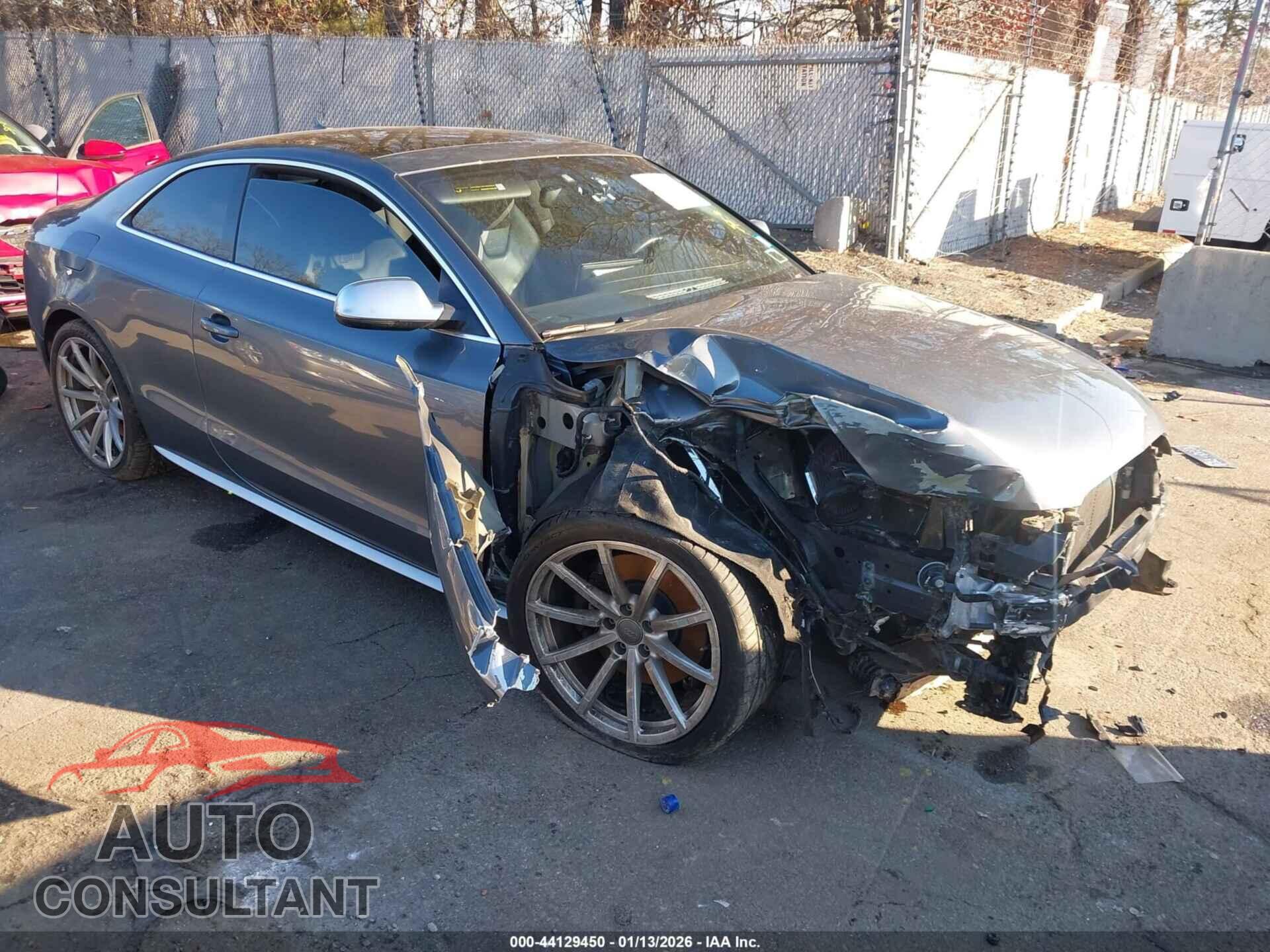 AUDI S5 2013 - WAUGGAFR2DA016753