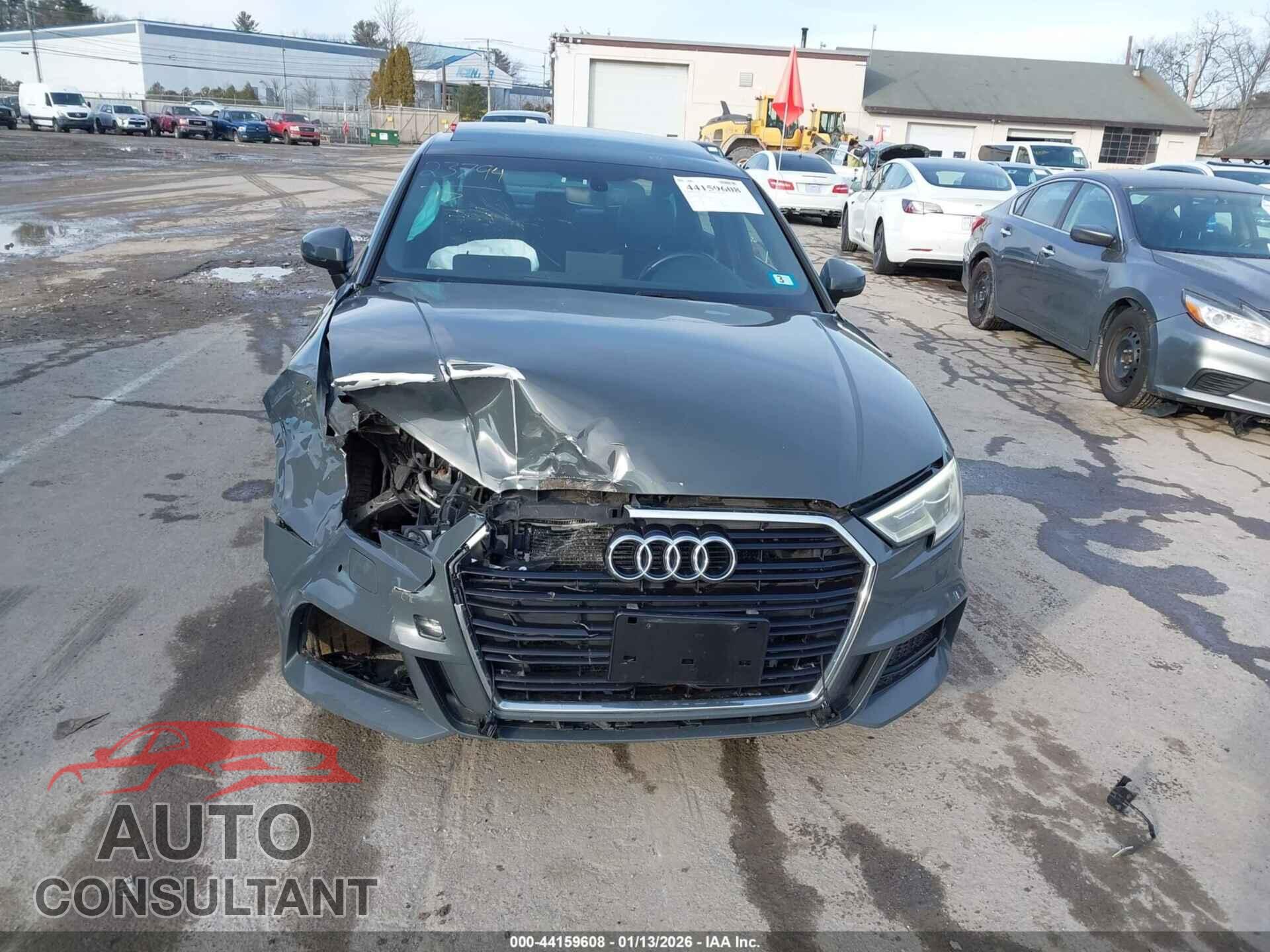 AUDI A3 2017 - WAUJ8GFF2H1033215