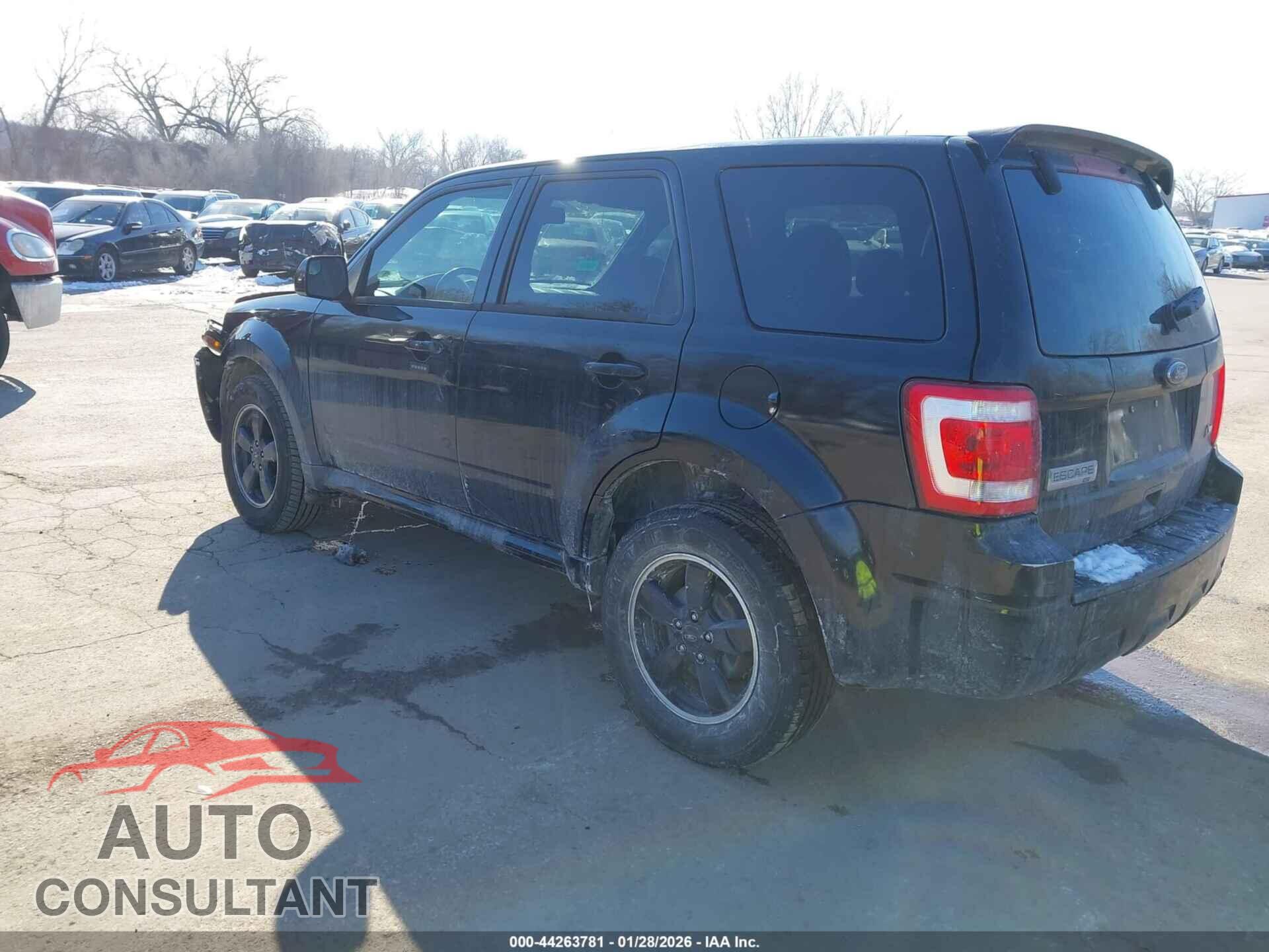 FORD ESCAPE 2010 - 1FMCU9DG7AKB52565