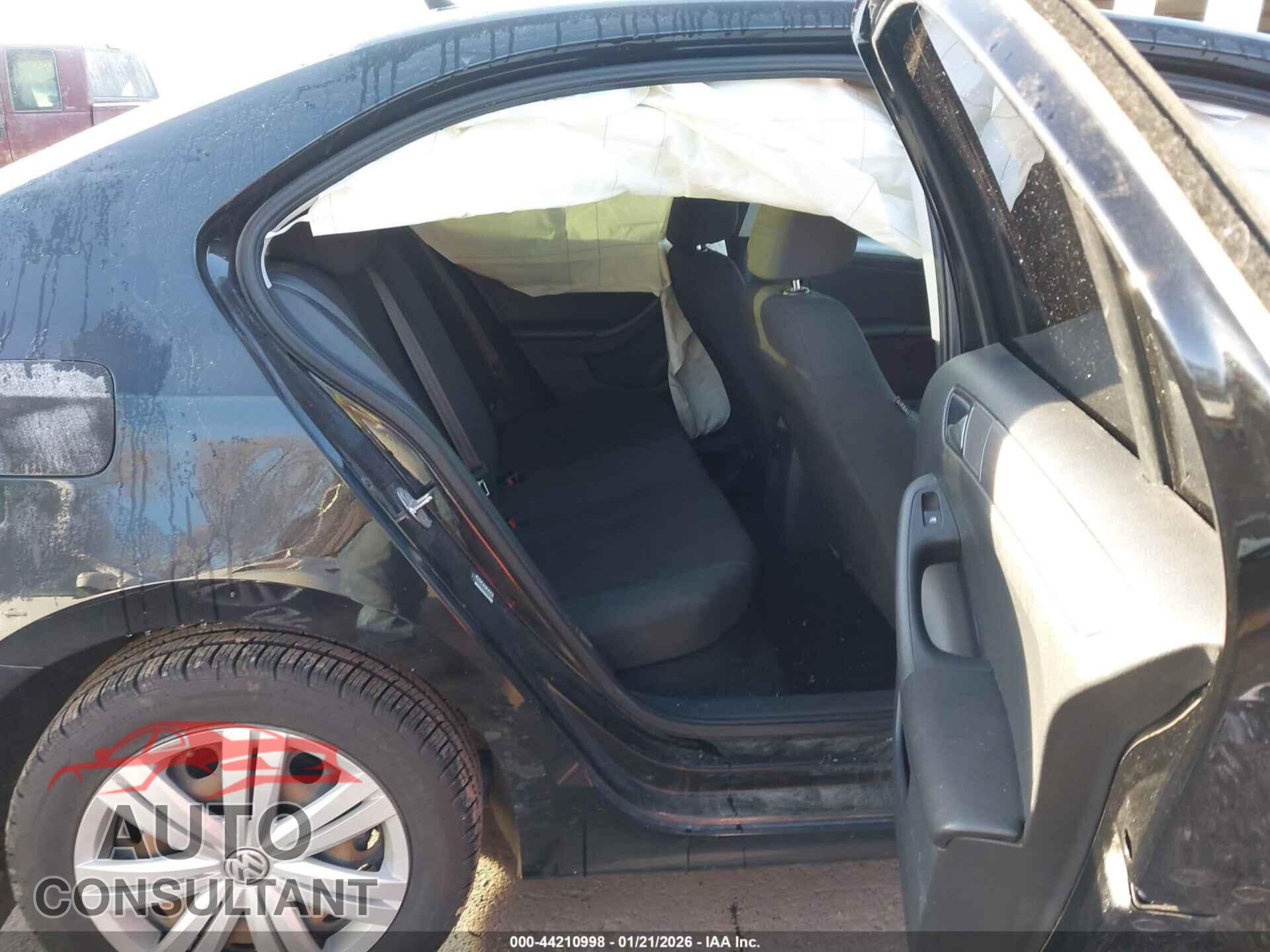 VOLKSWAGEN JETTA 2015 - 3VW3A7AJ8FM342292