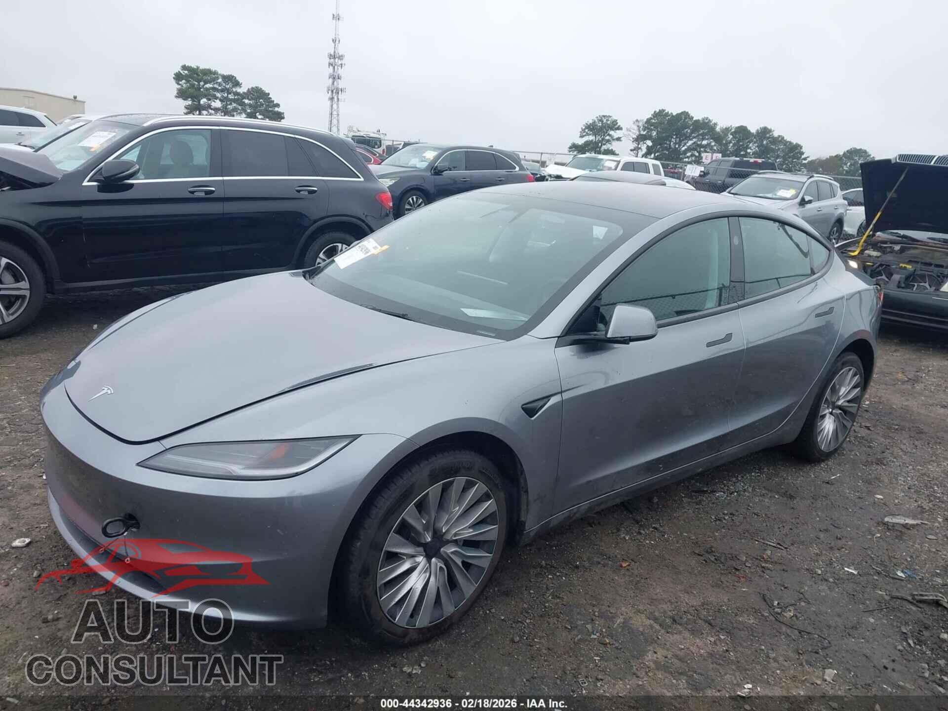 TESLA MODEL 3 2025 - 5YJ3E1EA6SF989240