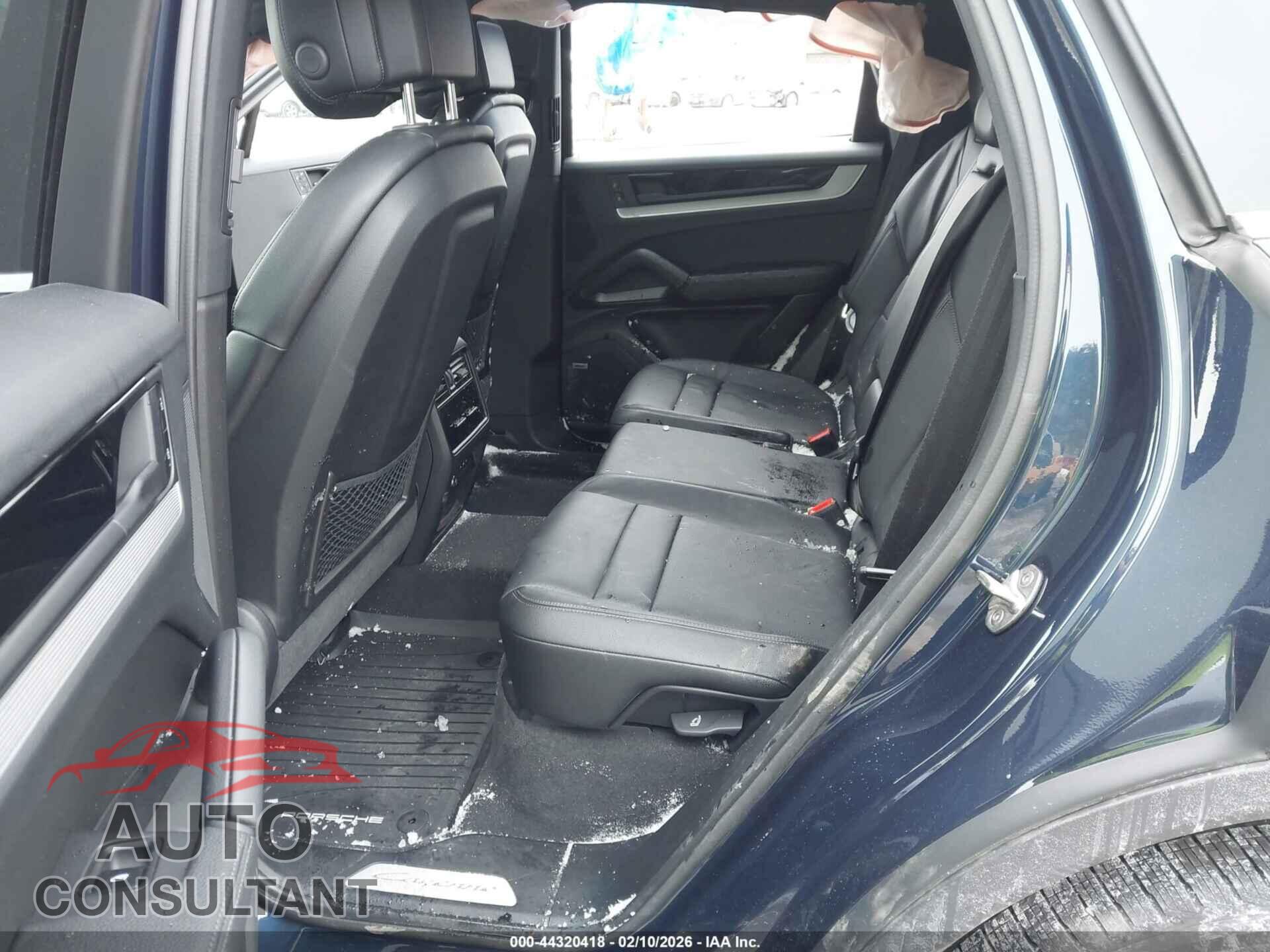 PORSCHE CAYENNE 2024 - WP1AA2AY7RDA07887