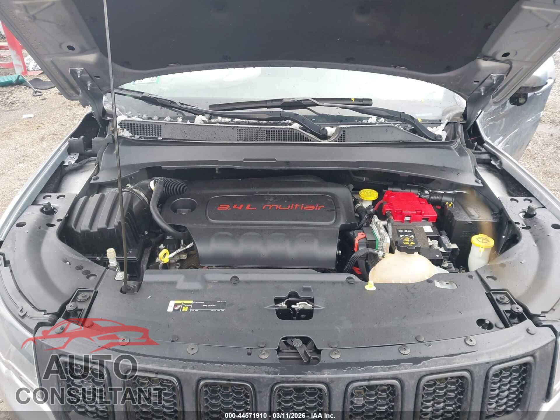 JEEP COMPASS 2020 - 3C4NJDBB0LT252329