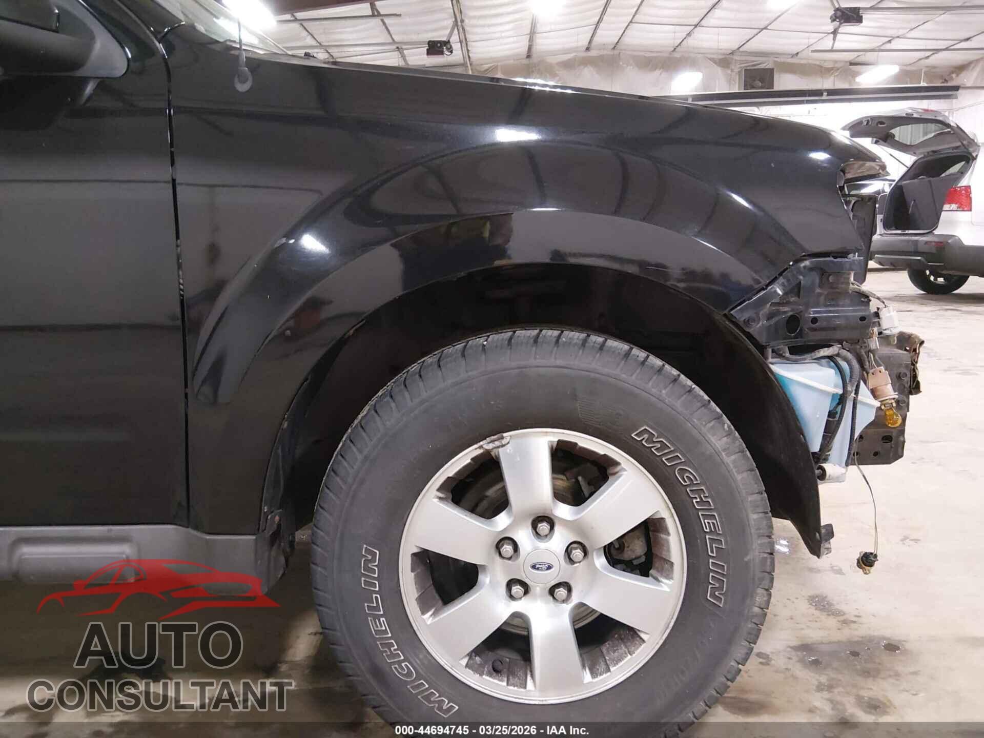 FORD ESCAPE 2011 - 1FMCU9E71BKA56057