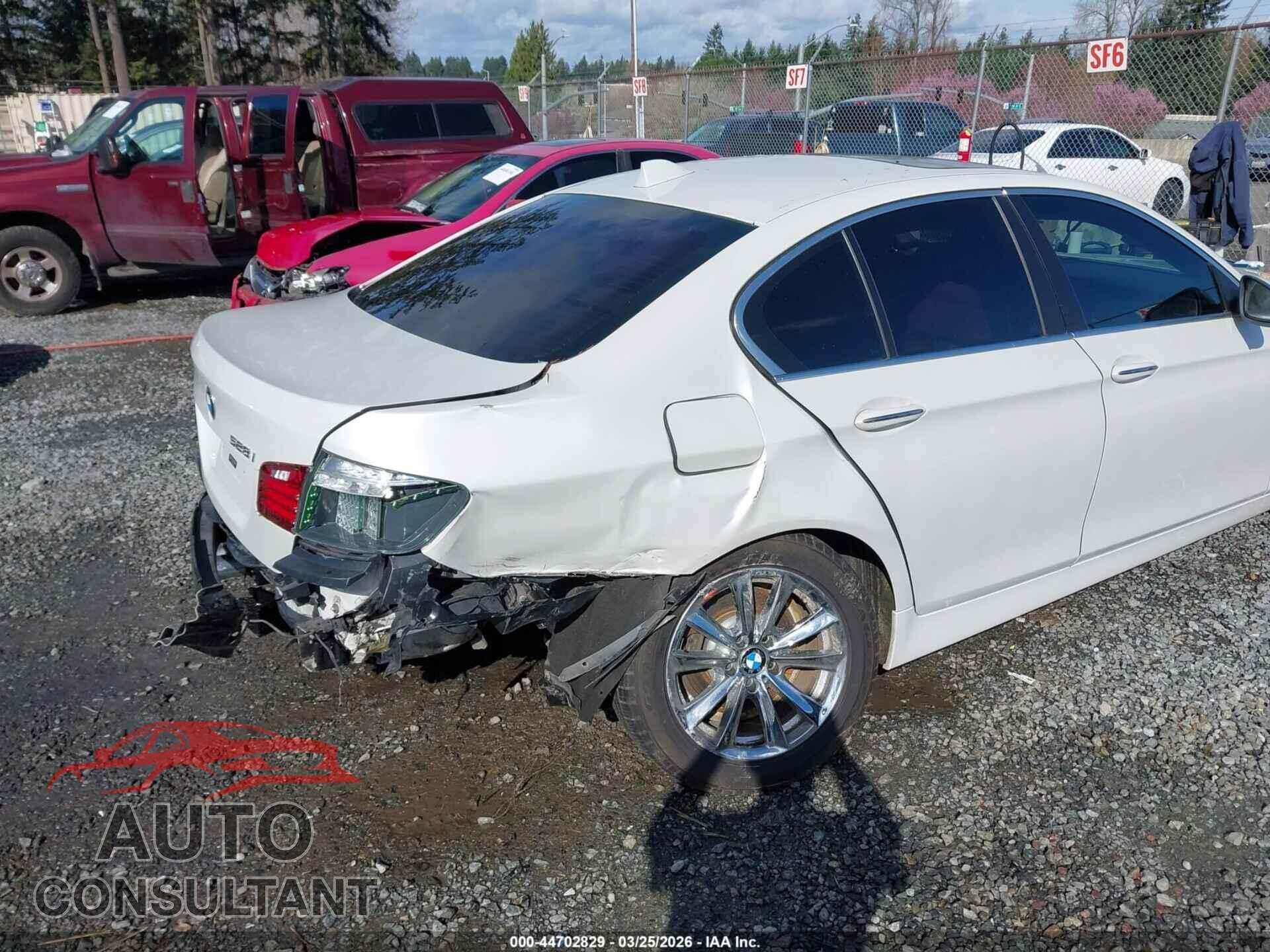 BMW 528I 2014 - WBA5A5C53ED501324