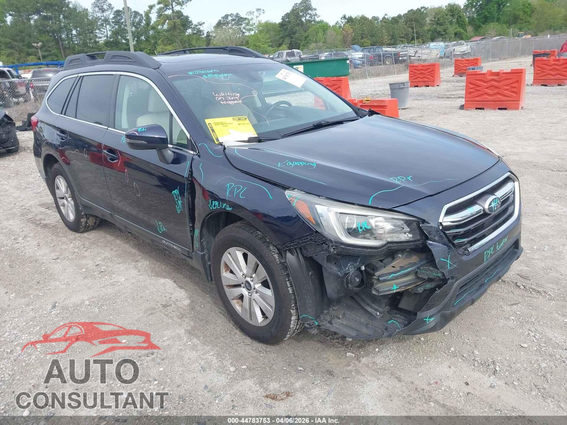 SUBARU OUTBACK 2018 - 4S4BSAHC8J3349894