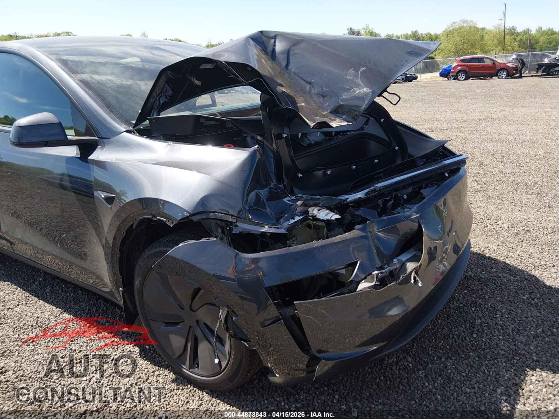 TESLA MODEL Y 2026 - 7SAYGDED7TA658924