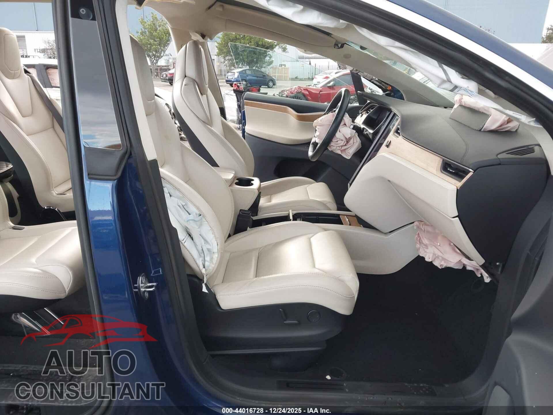 TESLA MODEL X 2019 - 5YJXCBE22KF162440